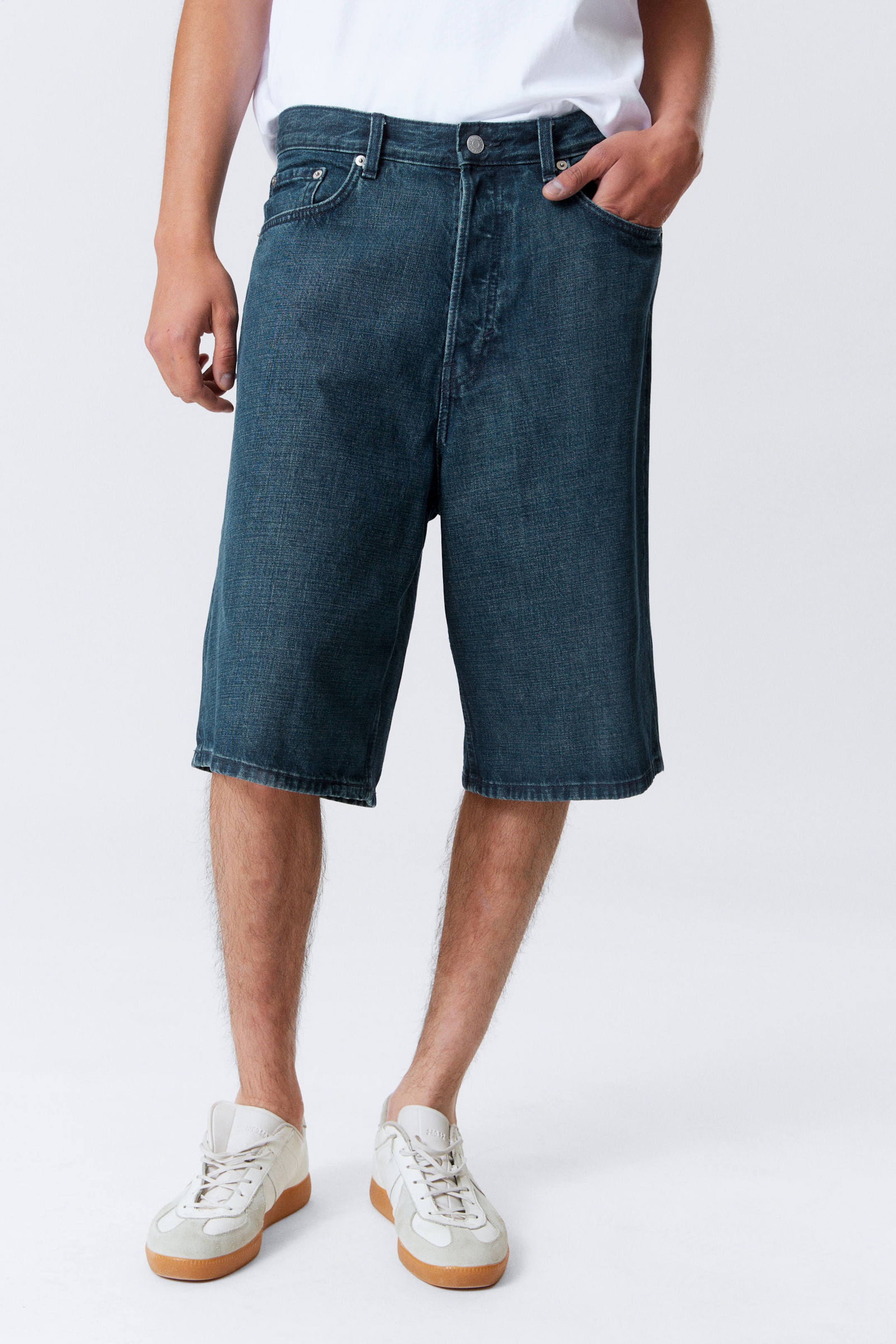 Safirblå - Astro Baggy shorts i denim med lös passform - 2