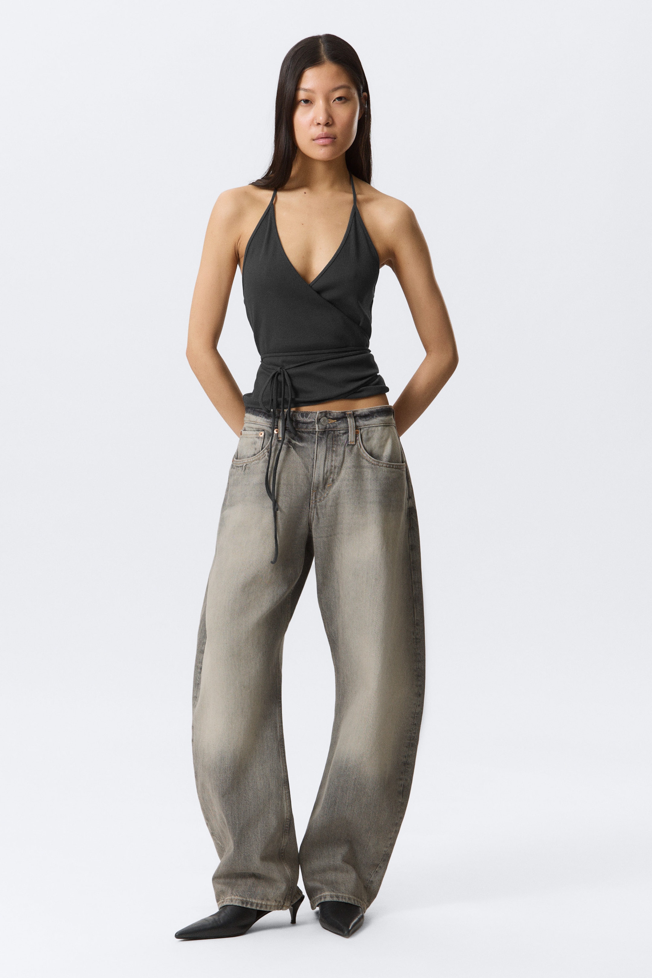 Canyon Grey - Medium Grey - Abell Mid Rise Regular Barrel Leg Jeans - 2