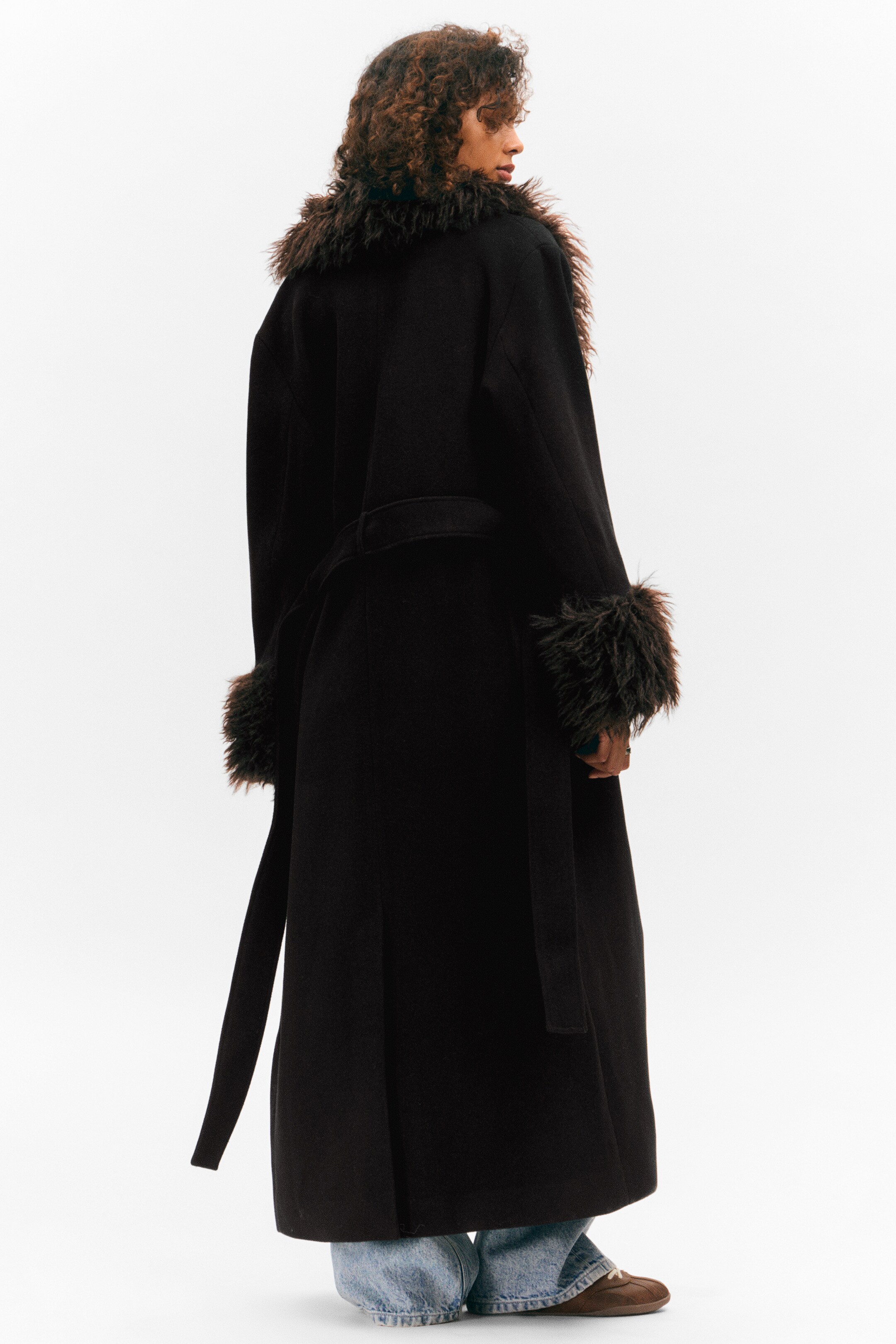 View larger image: Long Oversized Coat with Faux-Fur Trims - Black - Brown Faux Fur - Ladies | H&M GB 6