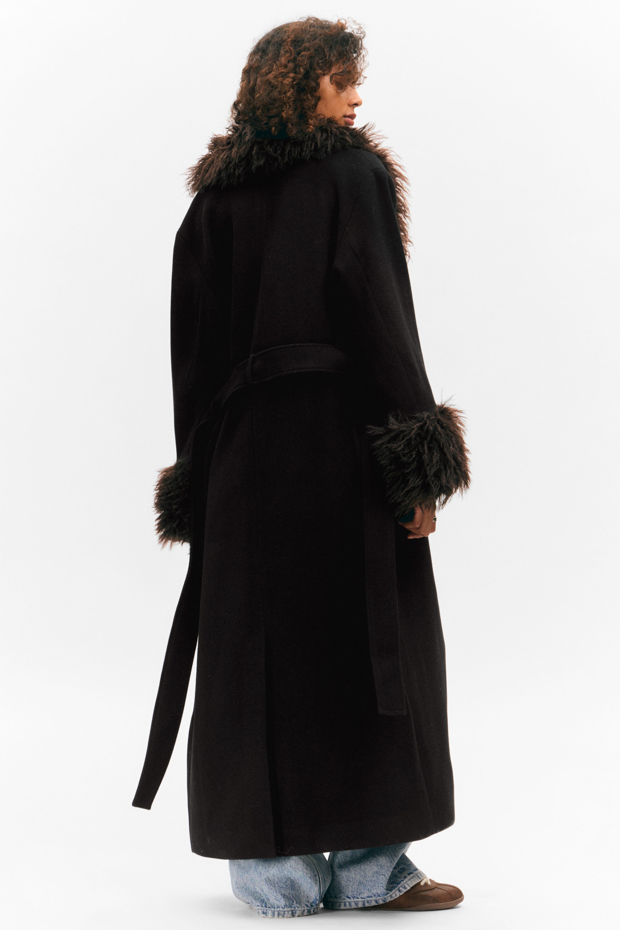 Svart - Brun fuskpäls - Lång oversized kappa med fuskpäls - 5