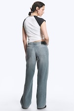 Gloria Blå - Mellomblå - Ample jeans med lavt liv, vide ben og løs passform - 4
