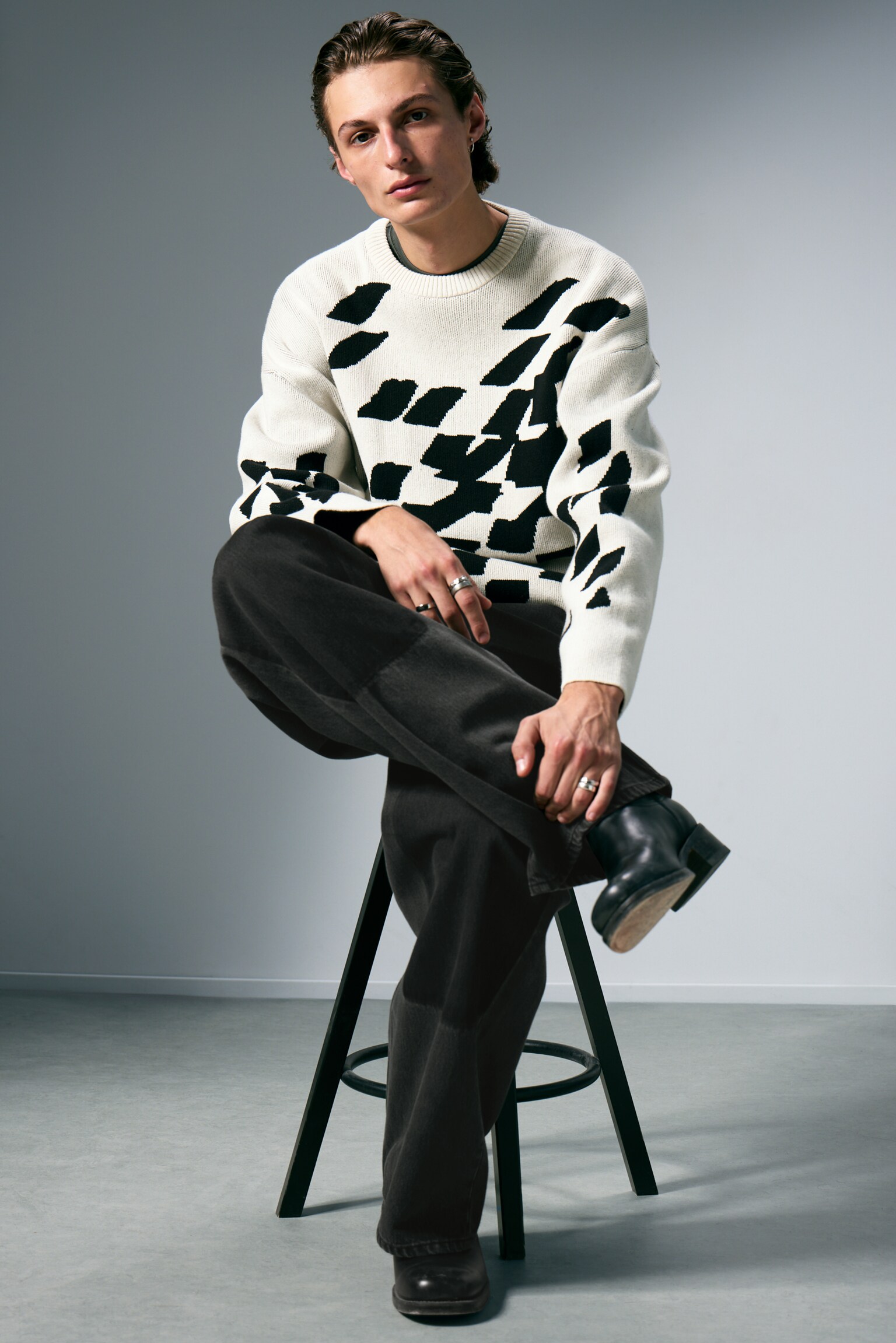 Boxy Graphic Jacquard Sweater - Špinavá biela - štvorcový vzor - 1