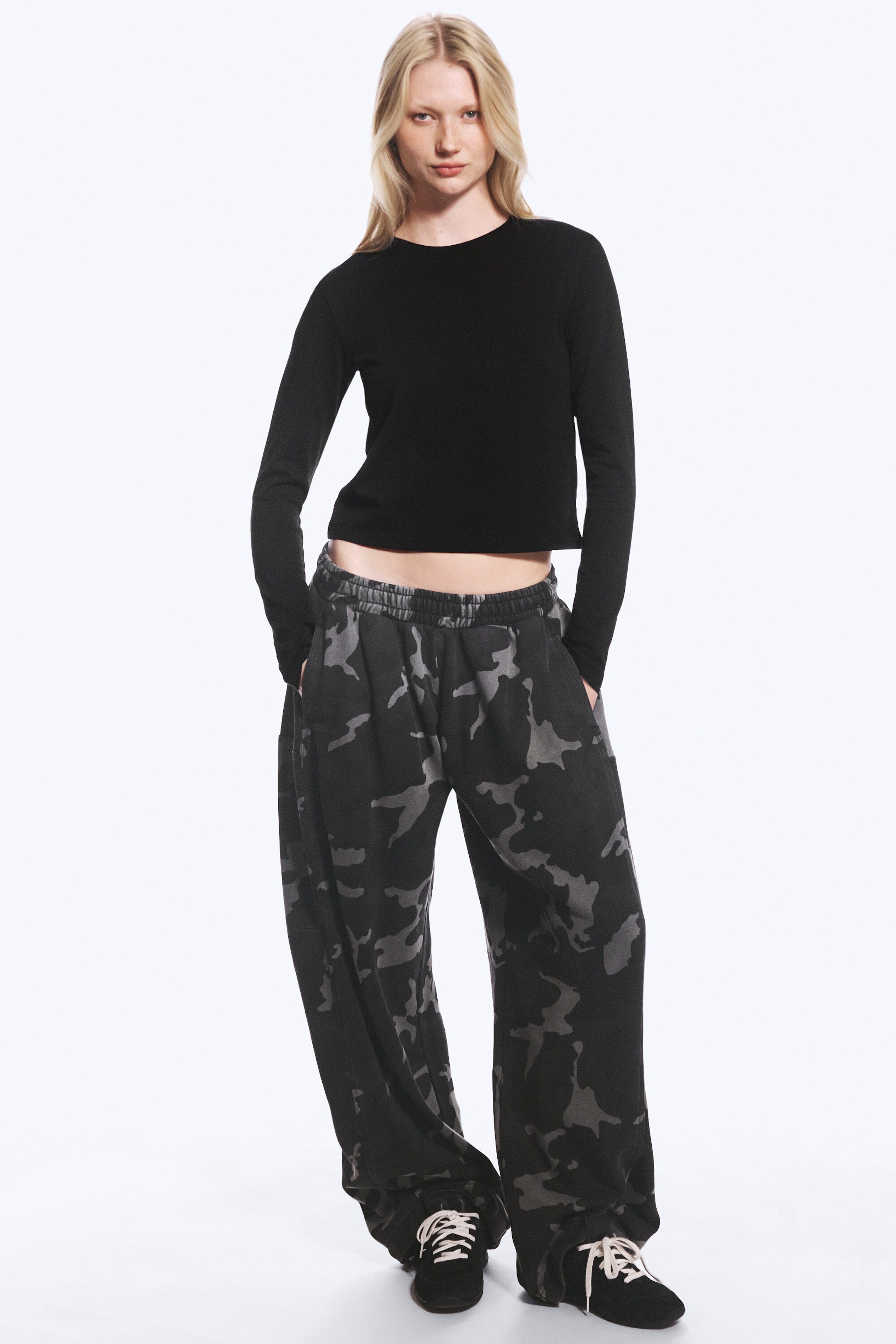 Black - Slim Long-Sleeved Cotton Top - 2