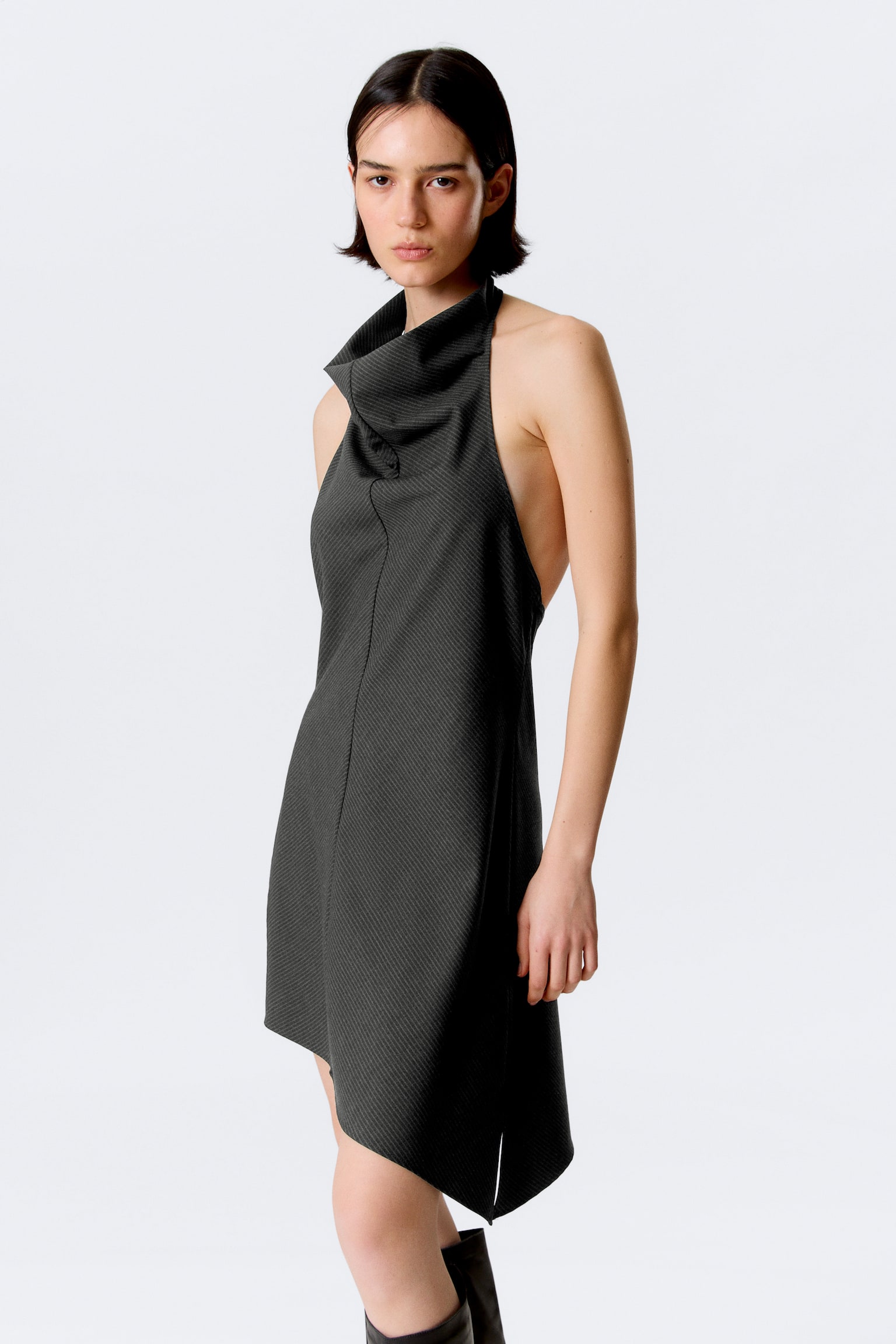 Sukienka midi z drapowanym wiązaniem - Ciemnoszary w paski/Czarny - 7