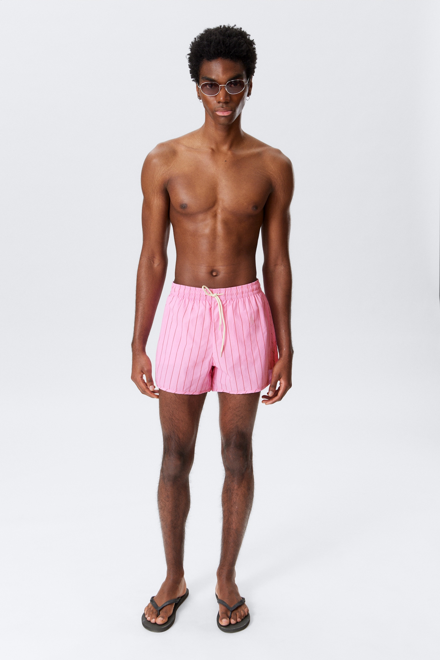 Striped Structured Mid-Thigh Swim Shorts - Striped Light Pink/Striped Red - 3