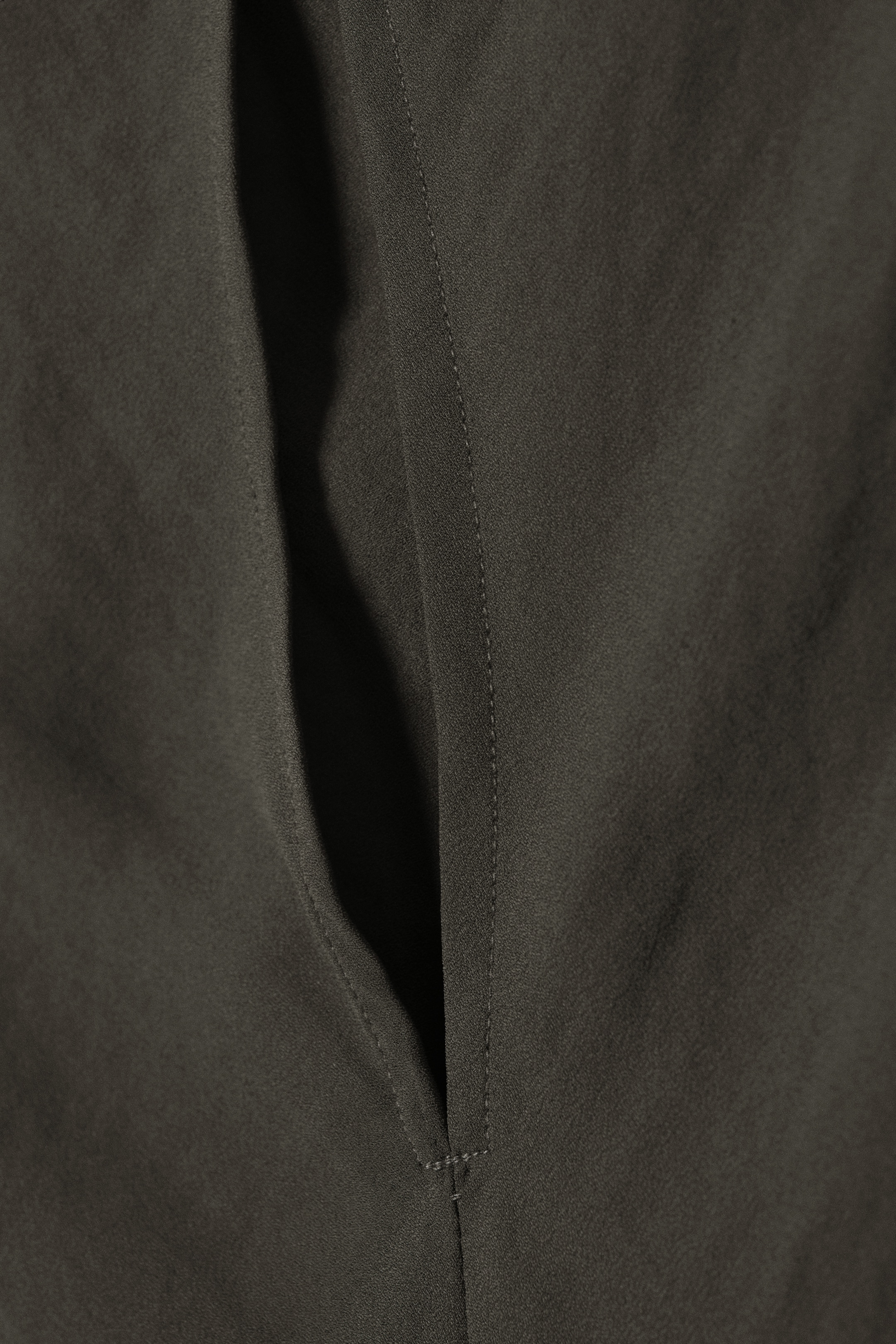 Grösseres Bild ansehen: Zartes ärmelloses Minikleid mit U-Boot-Ausschnitt - Dunkelgrau - DAMEN | H&M CH 6