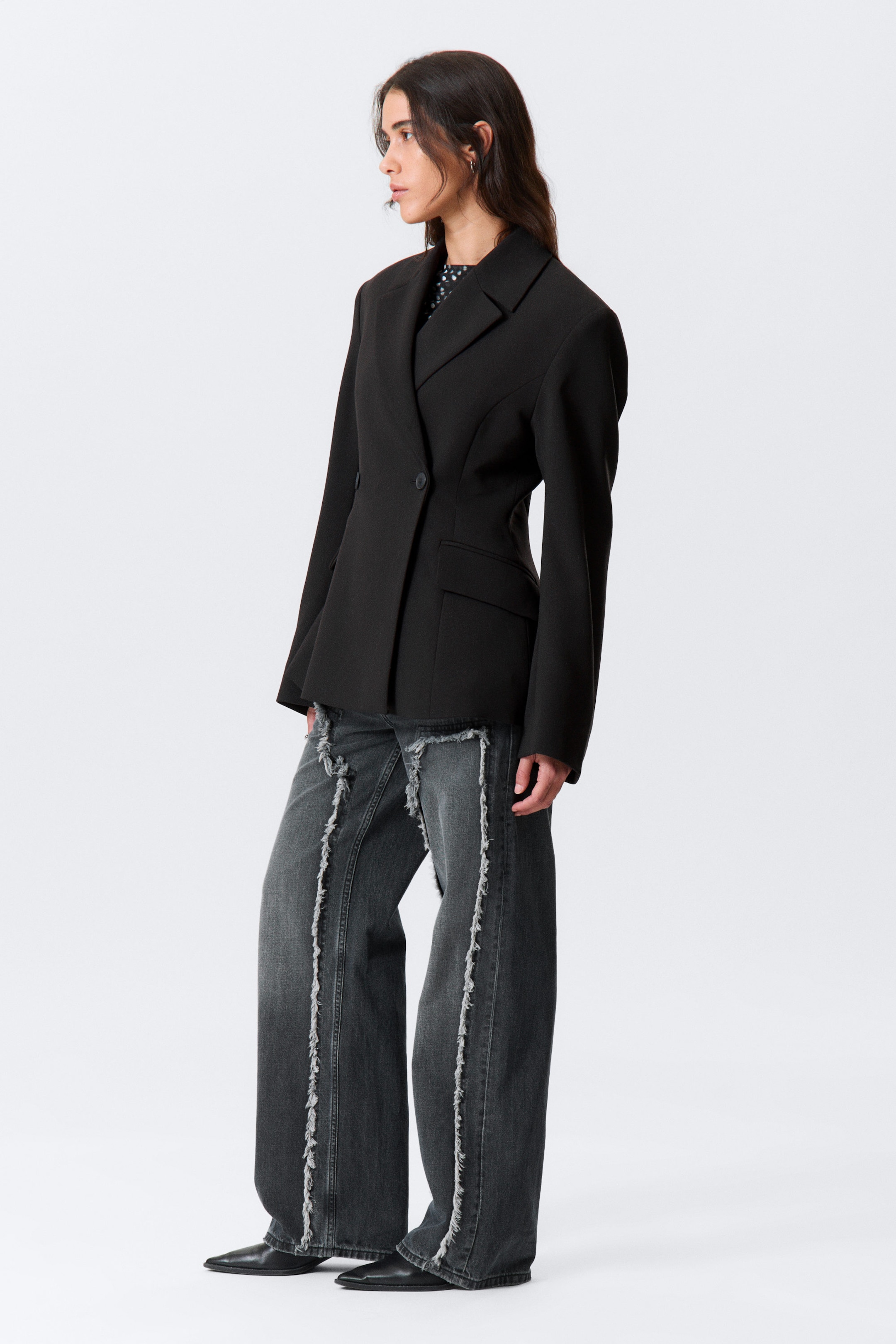 Black - Fitted Double-Breasted Blazer - 4