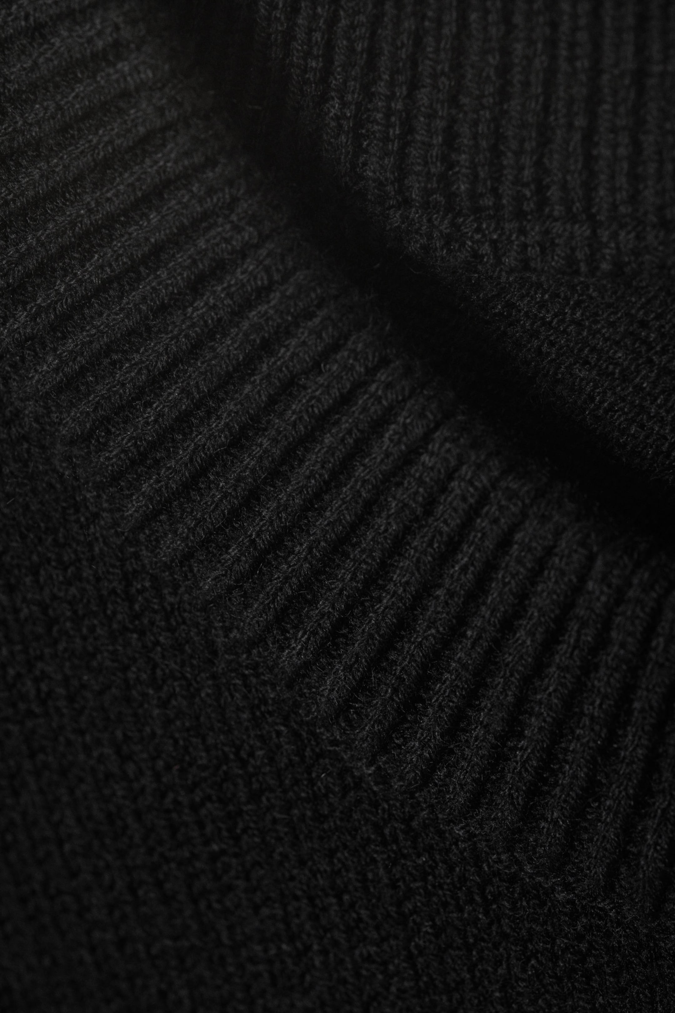 Black - Knitted Vest - 4