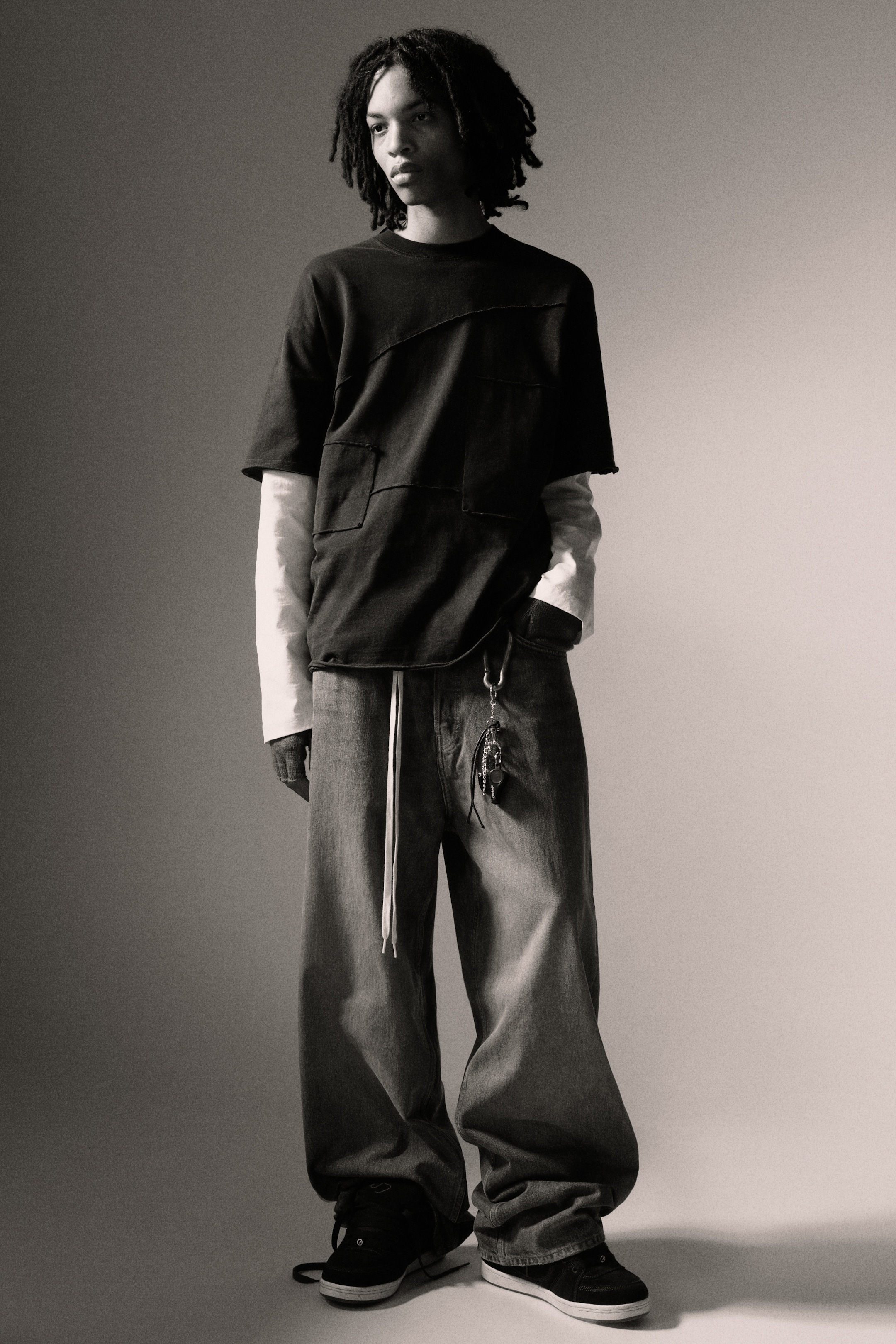 Schwarz & Weiß - Doppellagiges T-Shirt mit Einsätzen