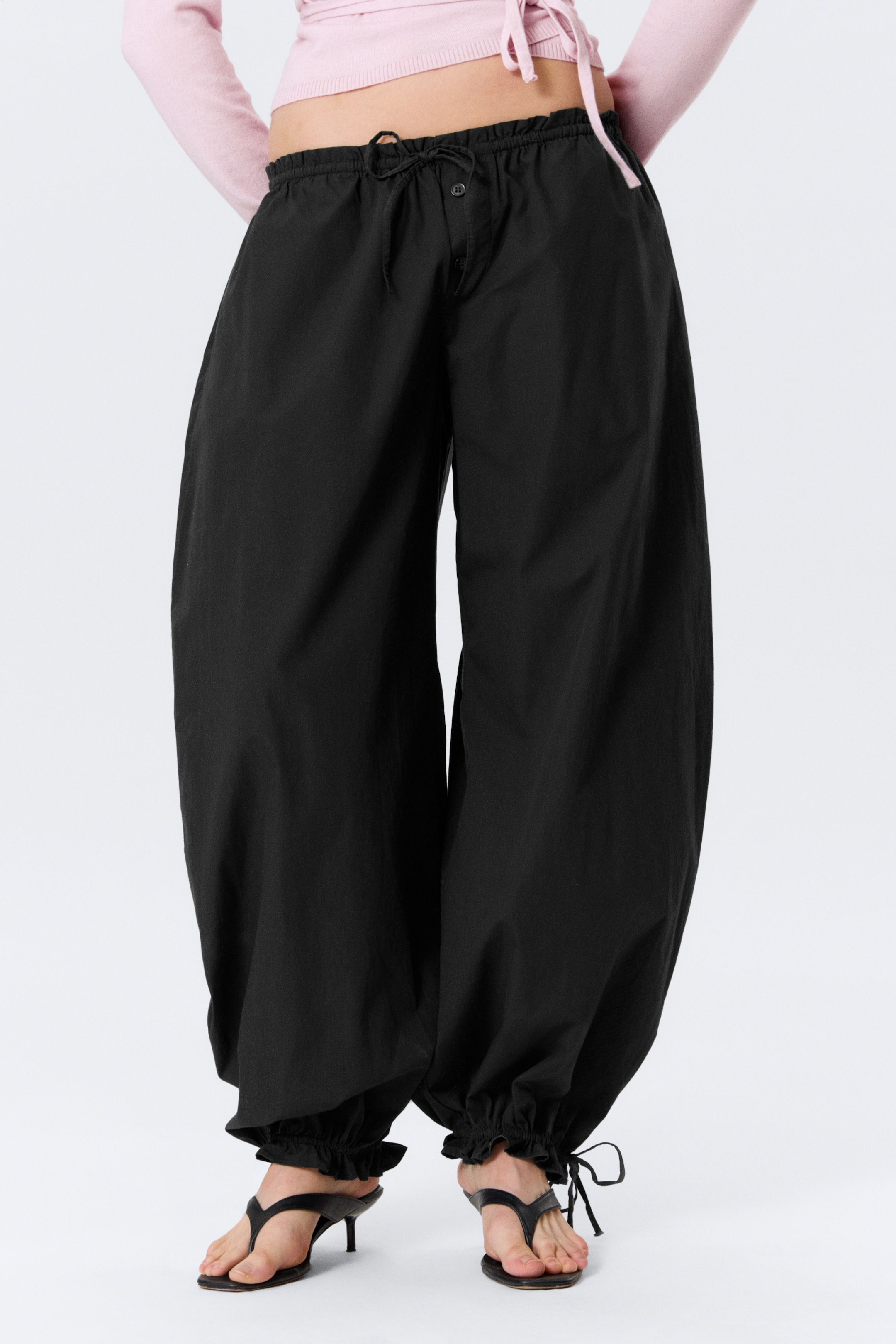Black - Low Rise Ruched Drawstring Trousers