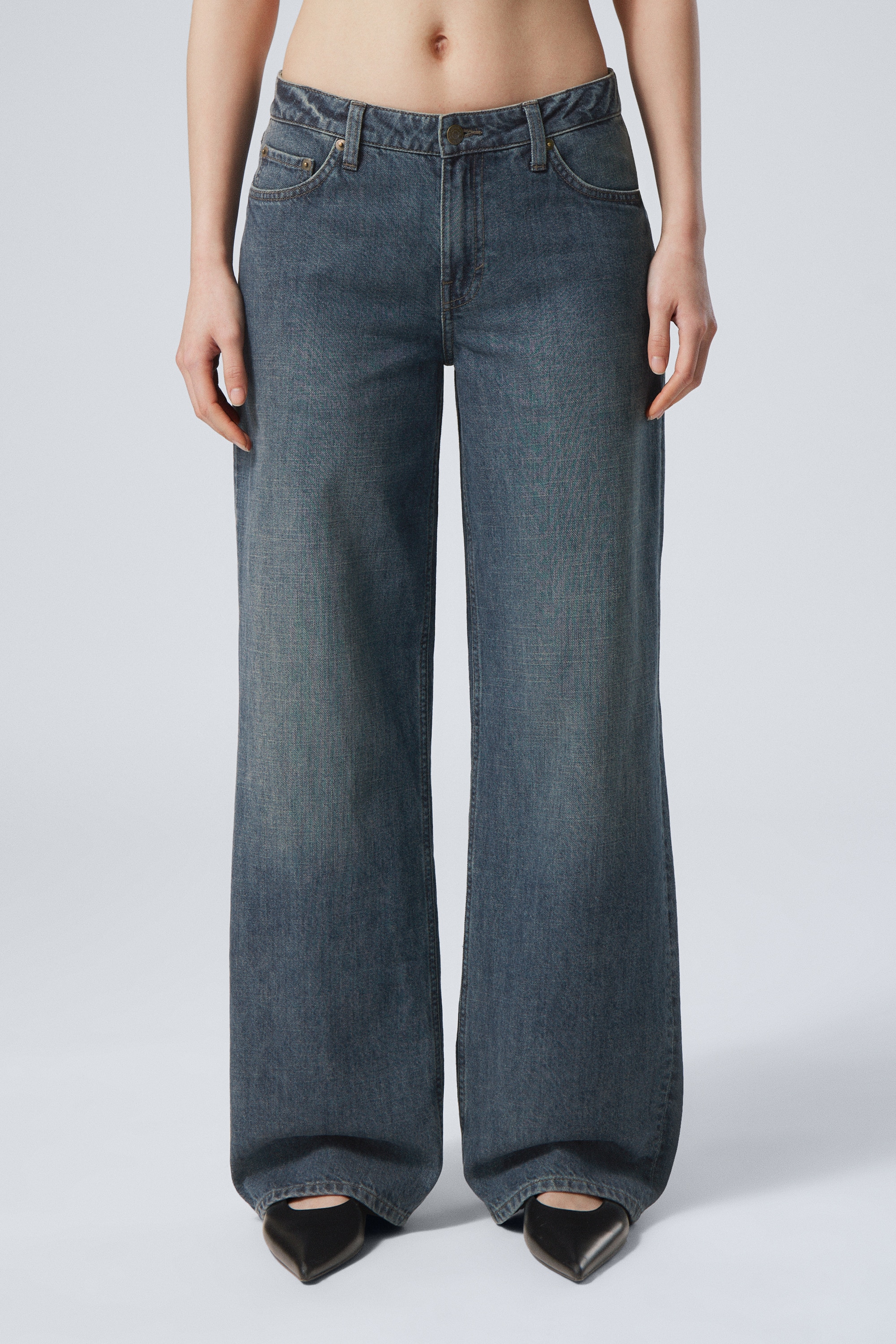 weekday デニム 5347_ec00534e7a-xxl.jpg