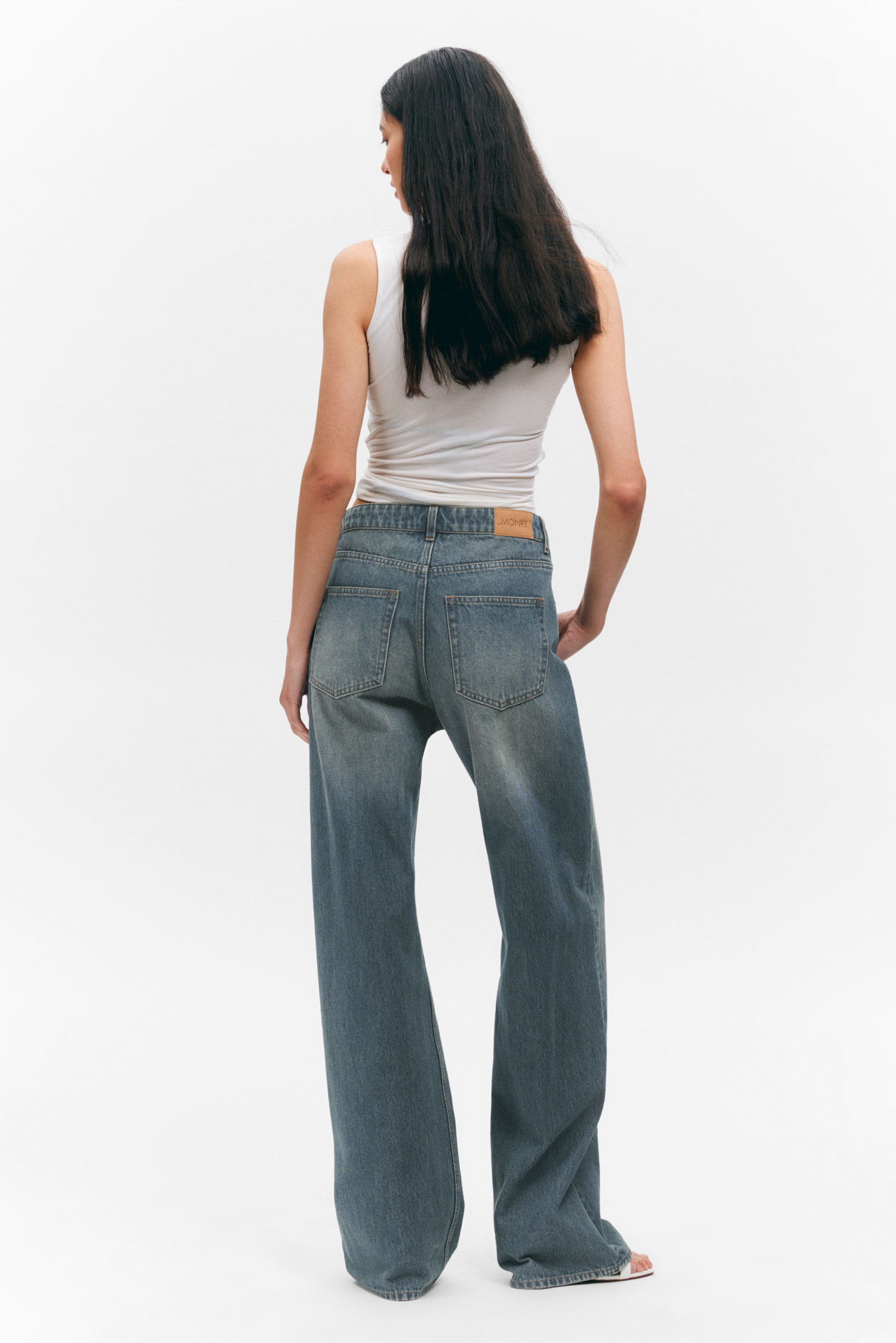 Nikki Blue - Naoki Low Loose Jeans - 4
