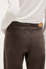 Faded Brown - Naoki Low Loose Jeans - 3