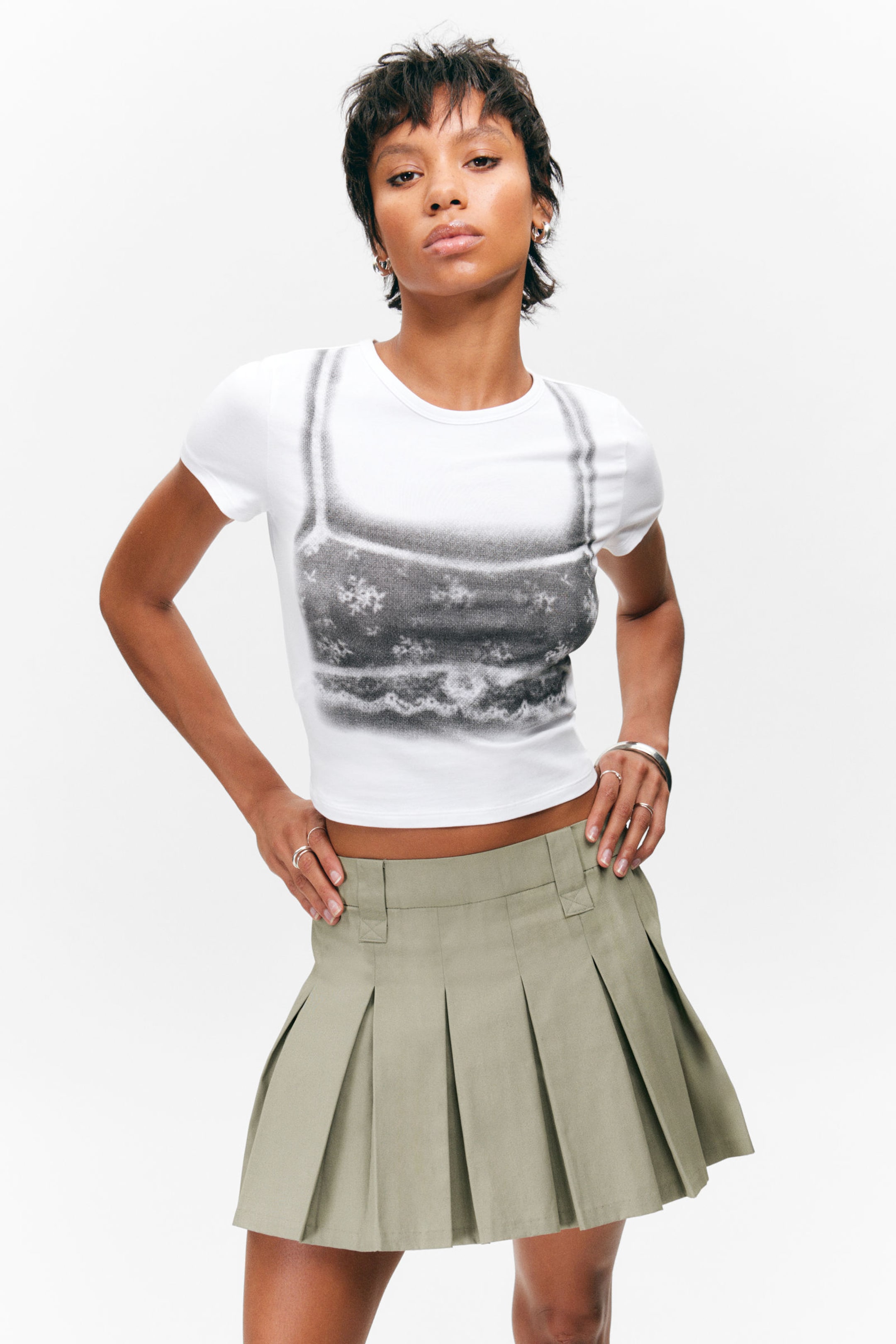 #FFFFFF - Croppad T-shirt - 1
