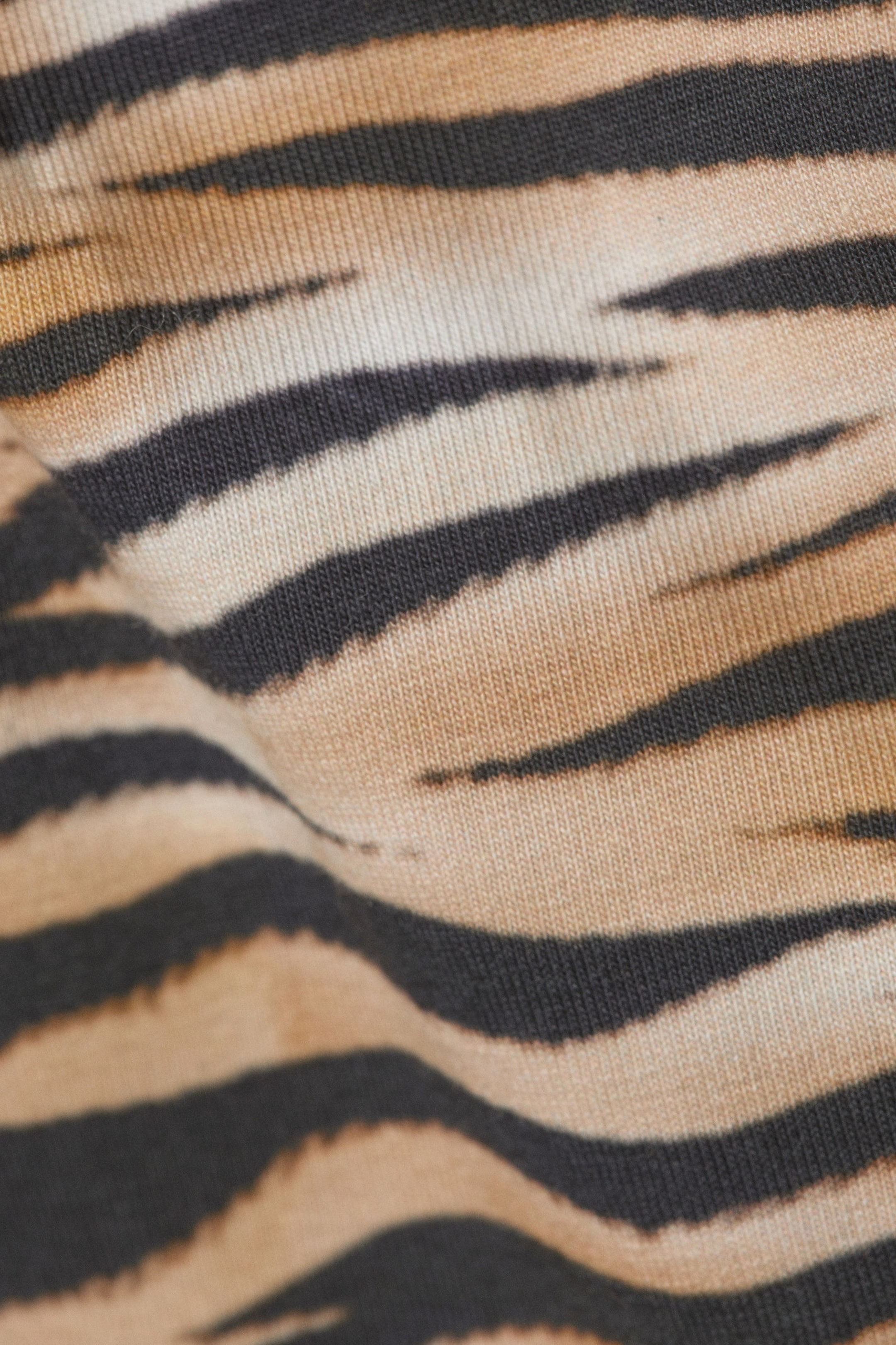 Tiger-striped - Sleeveless Tie Keyhole Top - 4