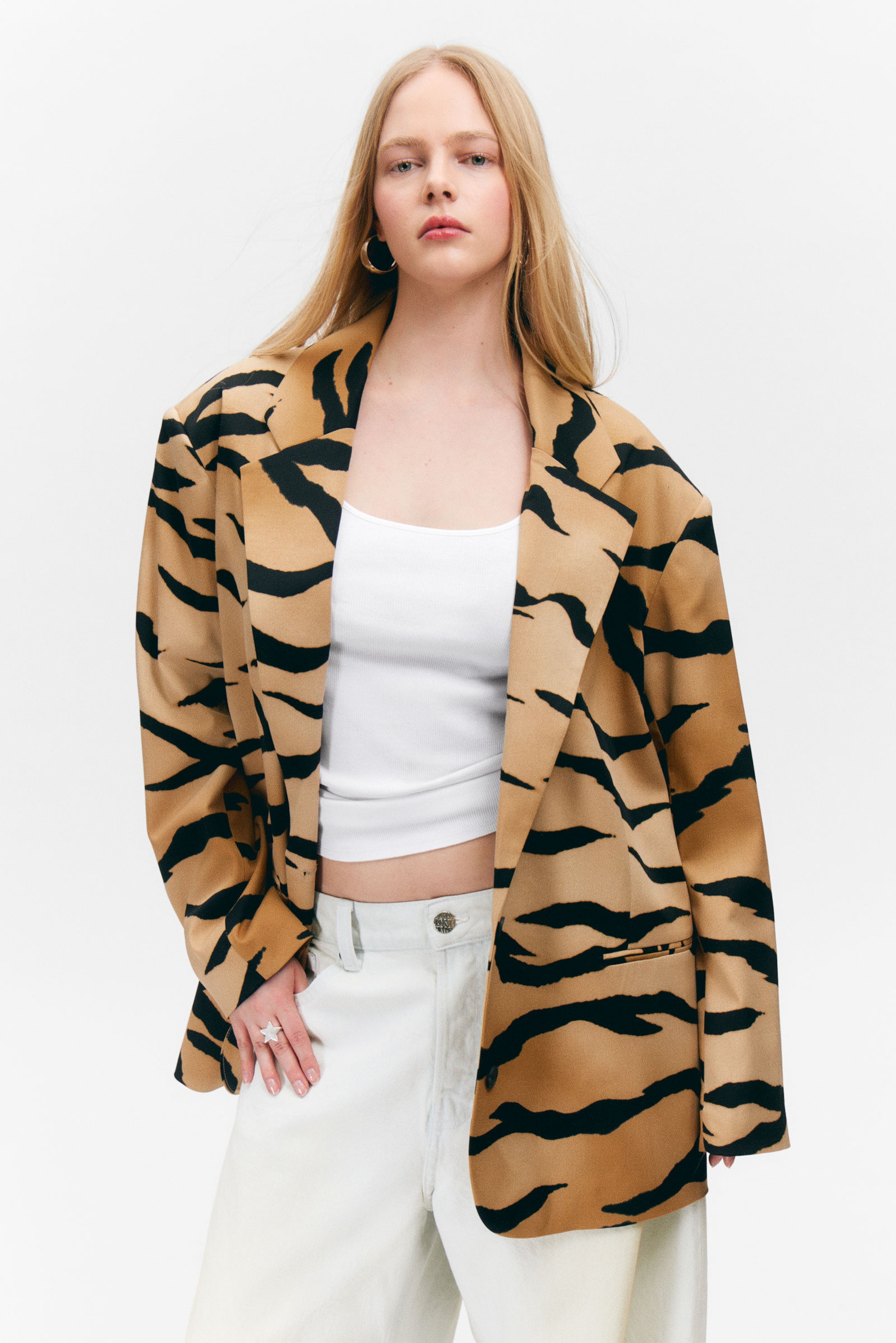 #8D6844 - Single-Breasted Oversized Tiger Printed Blazer - 2