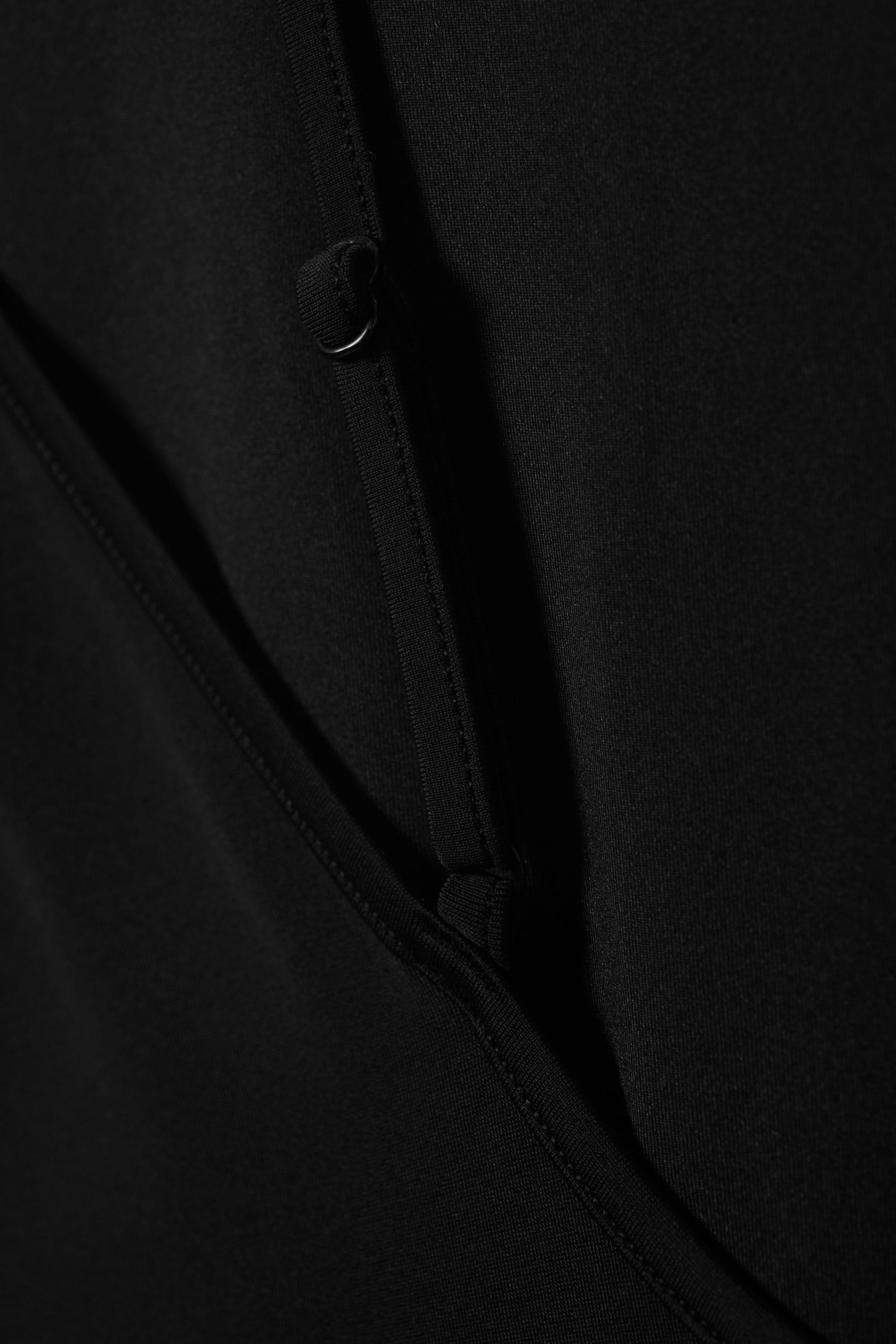 Black - Low Back Scoop Neck Swimsuit - 5