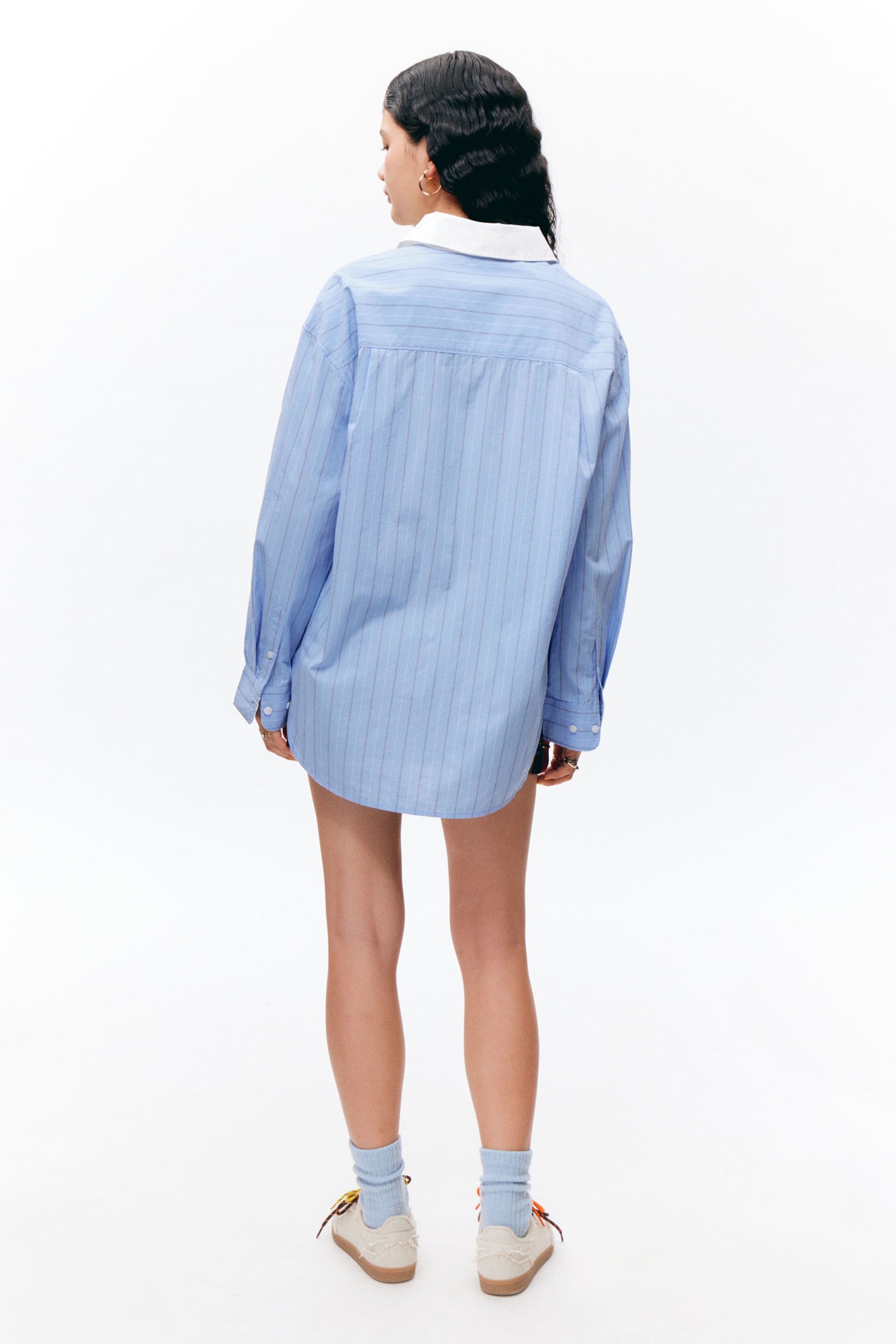 Striped Light Blue - Long-Sleeved Oversized Poplin Shirt - 2