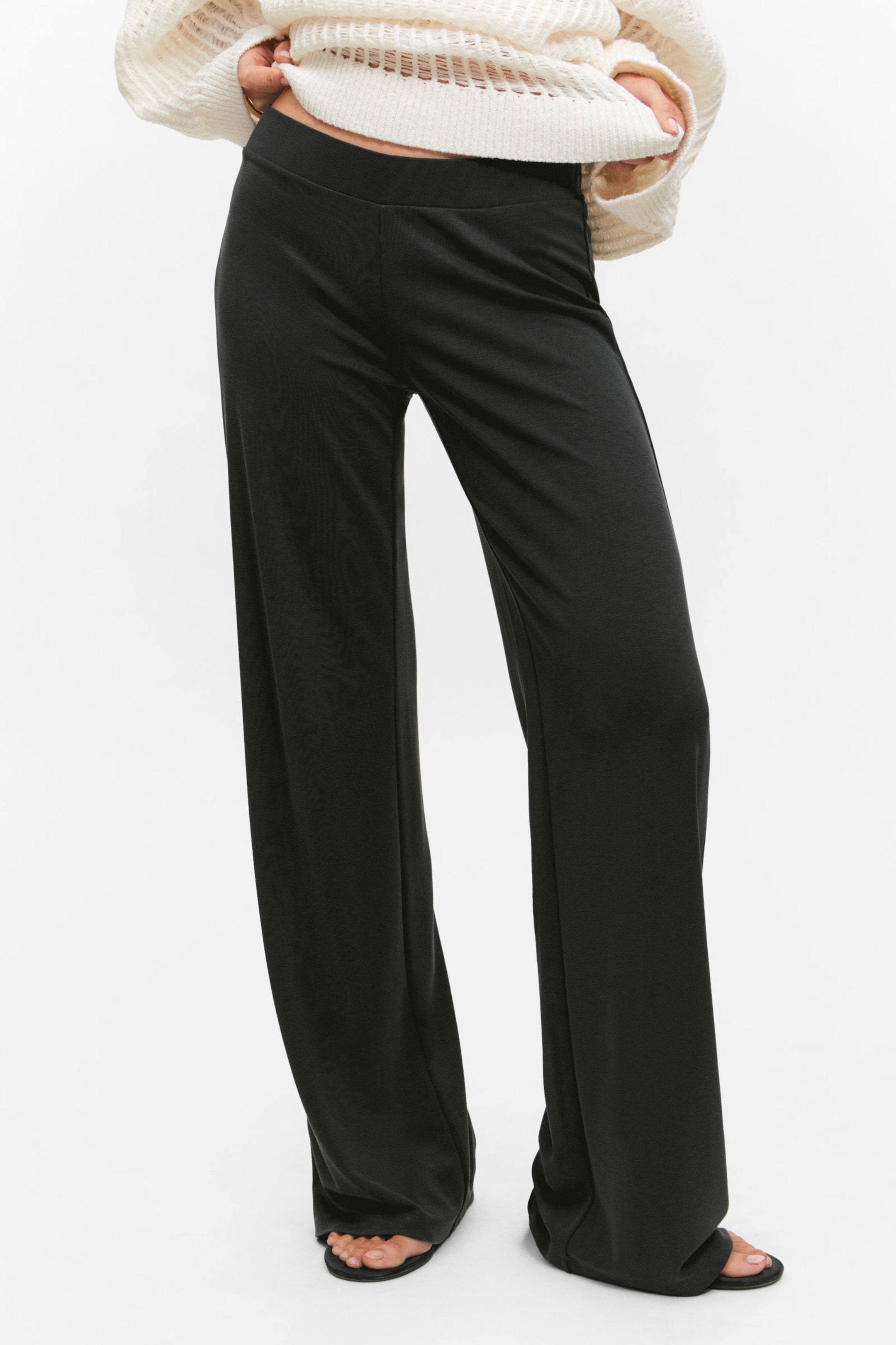 #272628 - Soft Low Waisted Leggings - 2