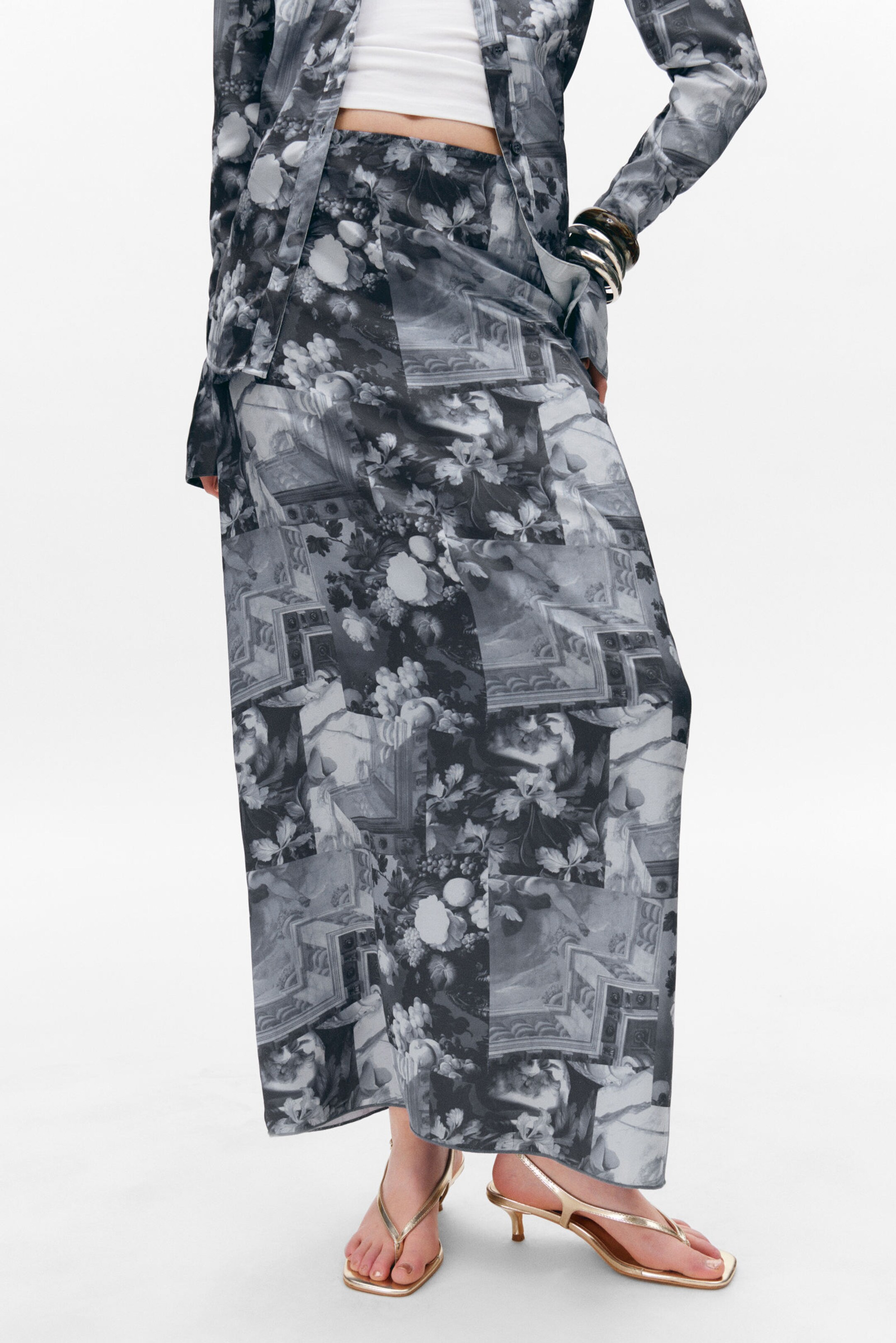 #49474C - Printed Low Rise Maxi Skirt - 2