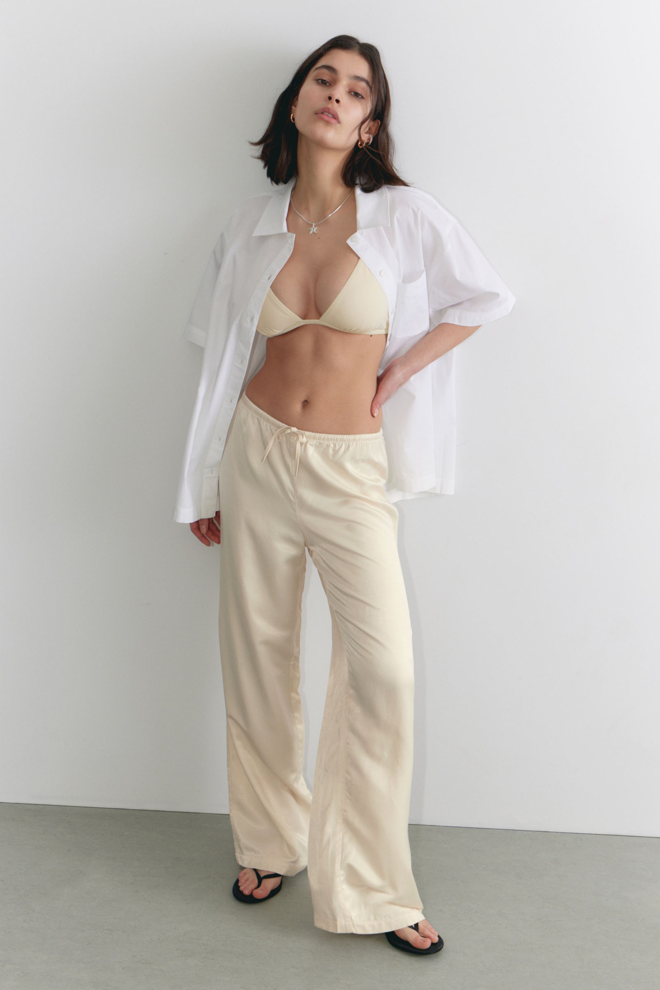 #D9D1BD - Low-Rise Relaxed Pull-on Trousers - 1