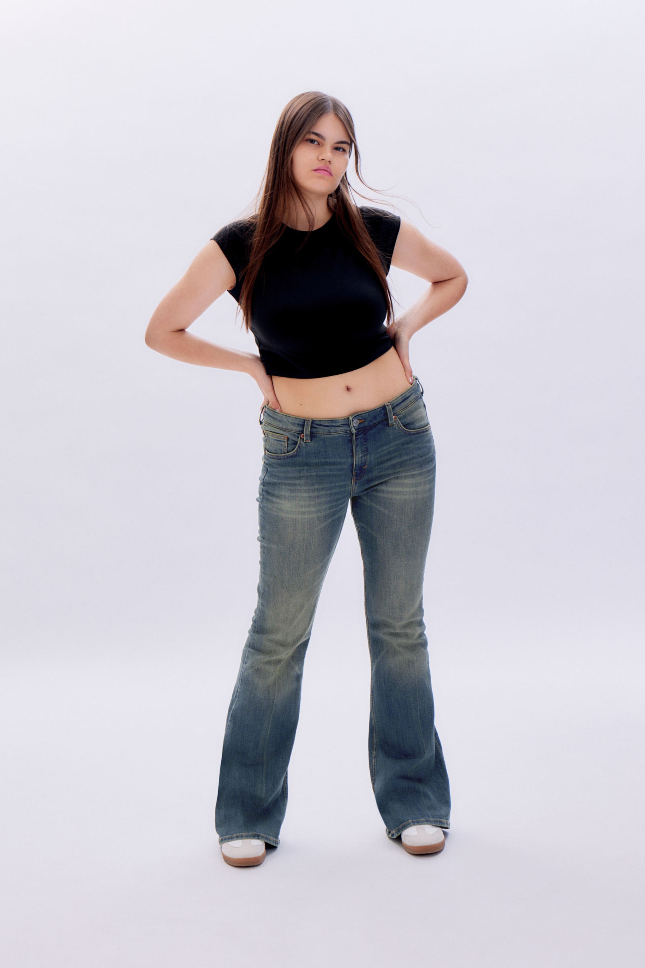 Nikki Blue - Katsumi Low Waist Flared Jeans - 0