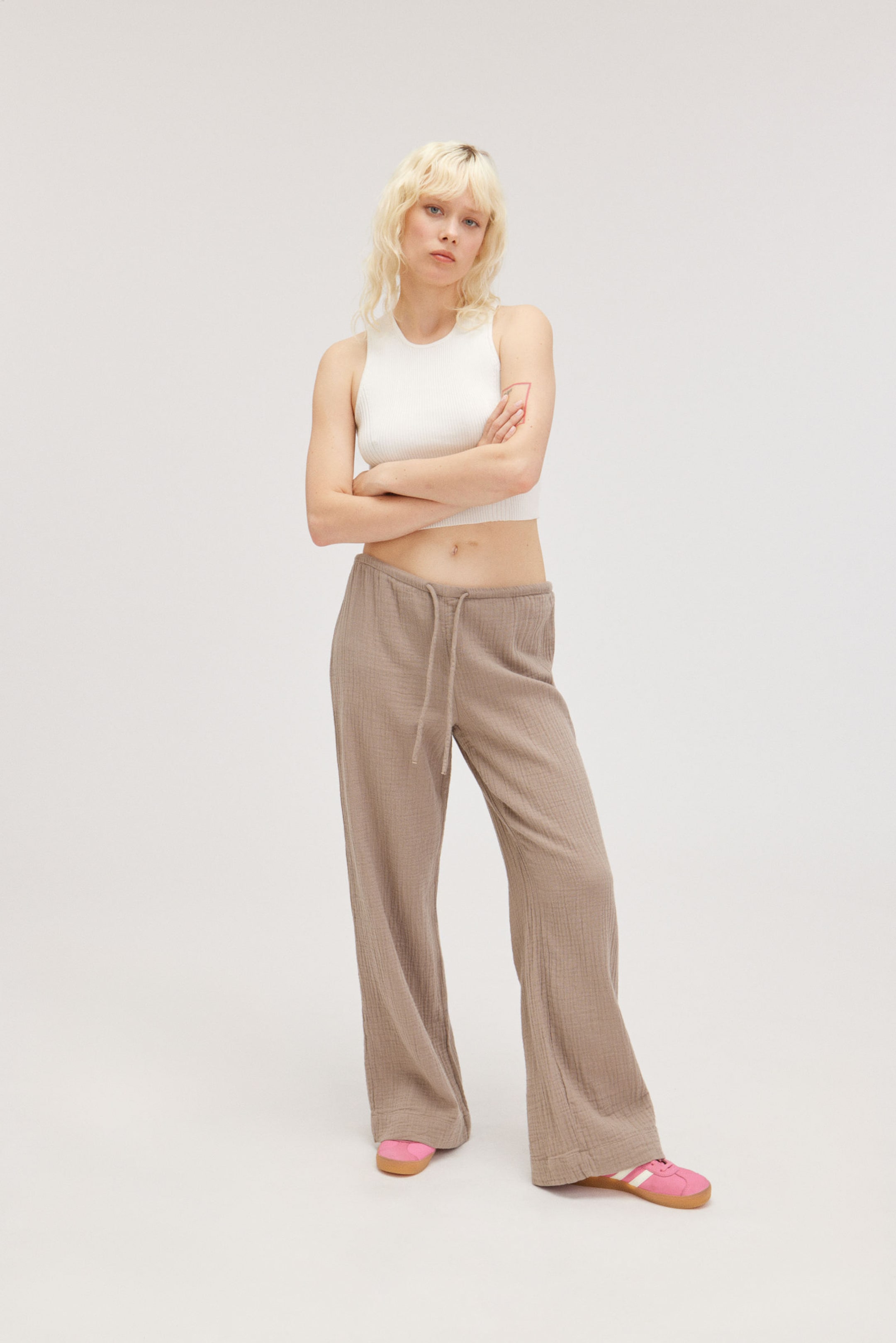 #837C77 - Loose Pull-on Cotton Trousers - 1
