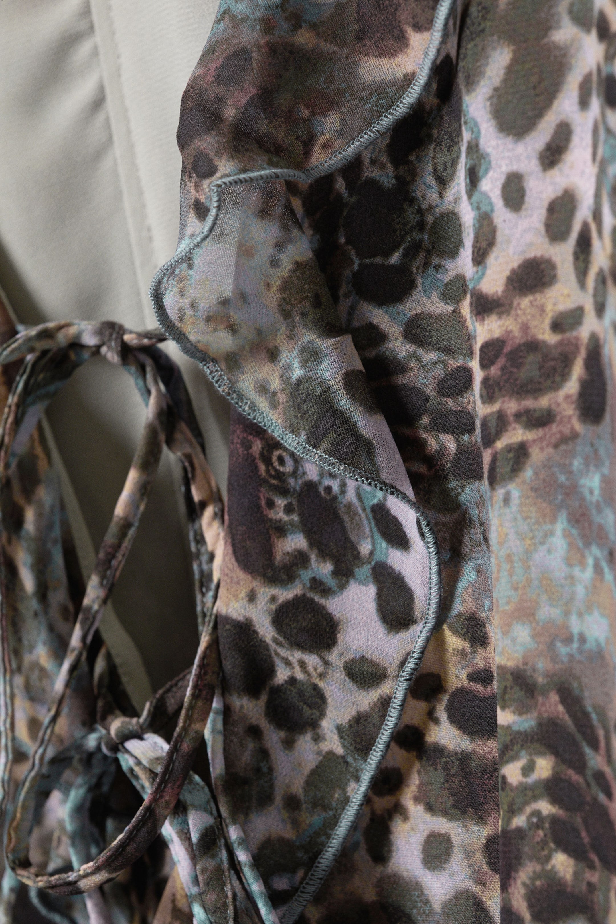 Leopard-Paisly Pattern - Frilled V-neck Mini Dress - 4