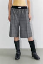 Checked Grey - Relaxed Low Waisted Pull-on Shorts - 1