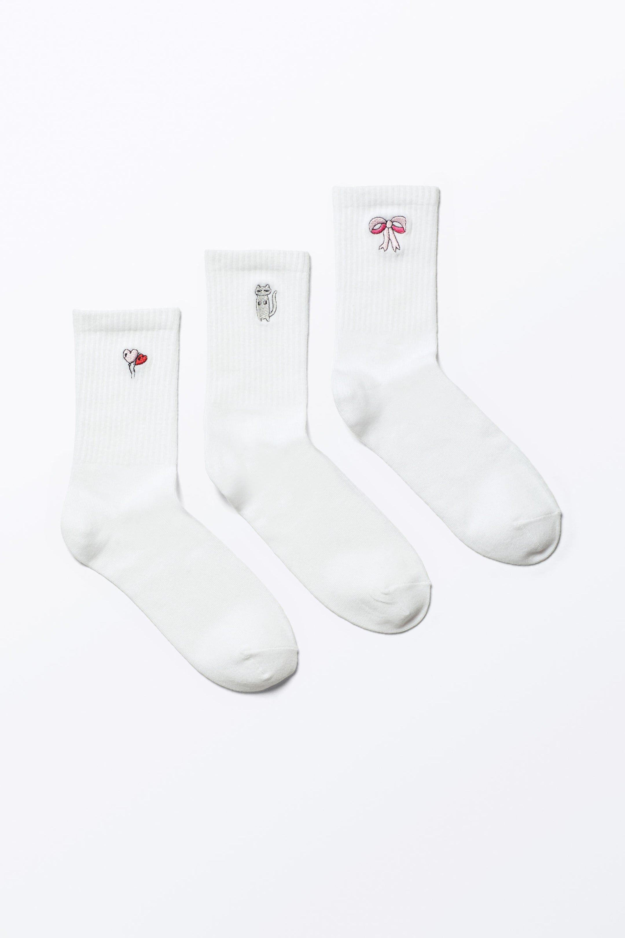#FFFFFF - 3-pack Embroidered Socks