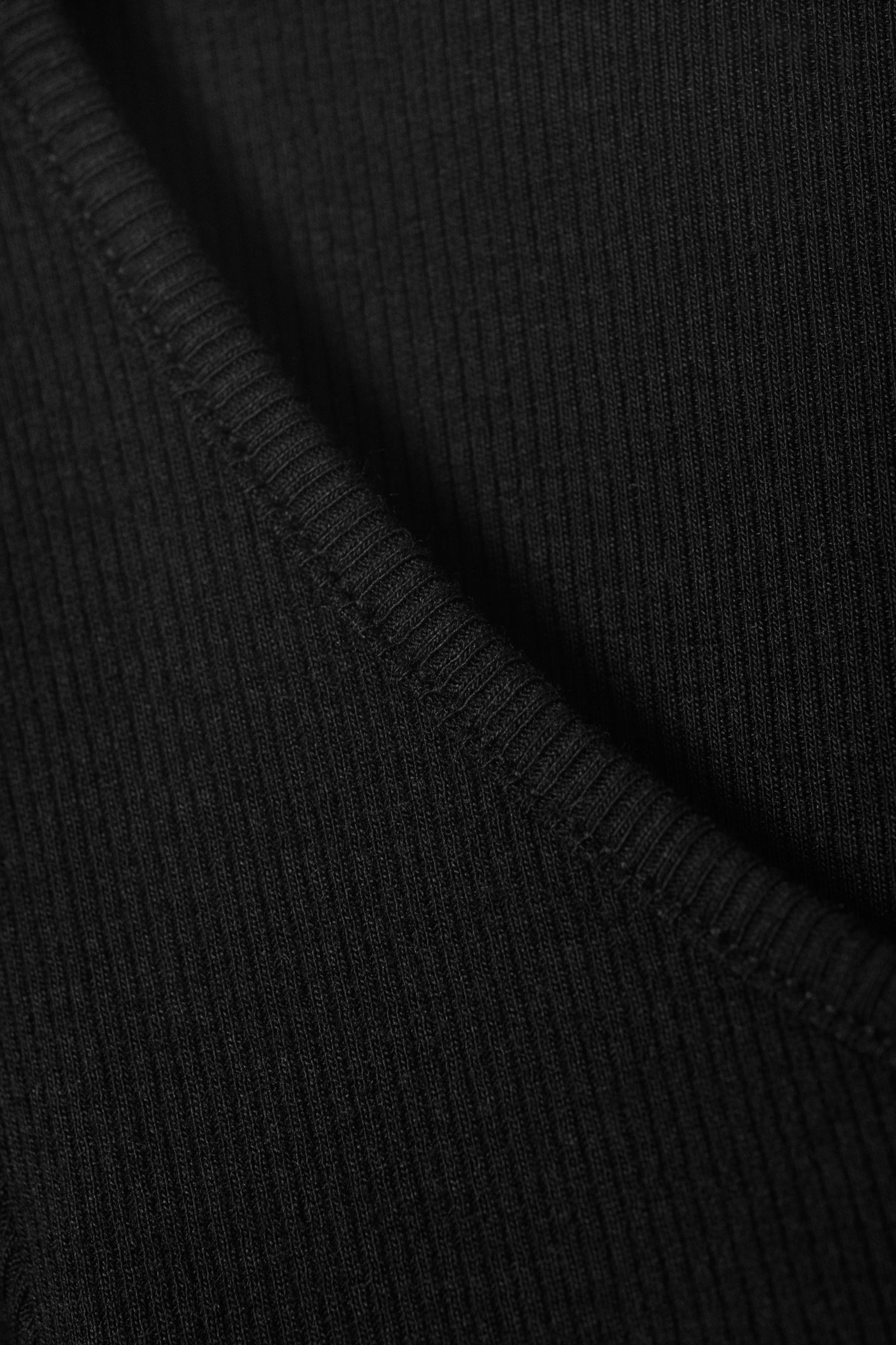 Black - Ribbed Mini Henley Top - 4
