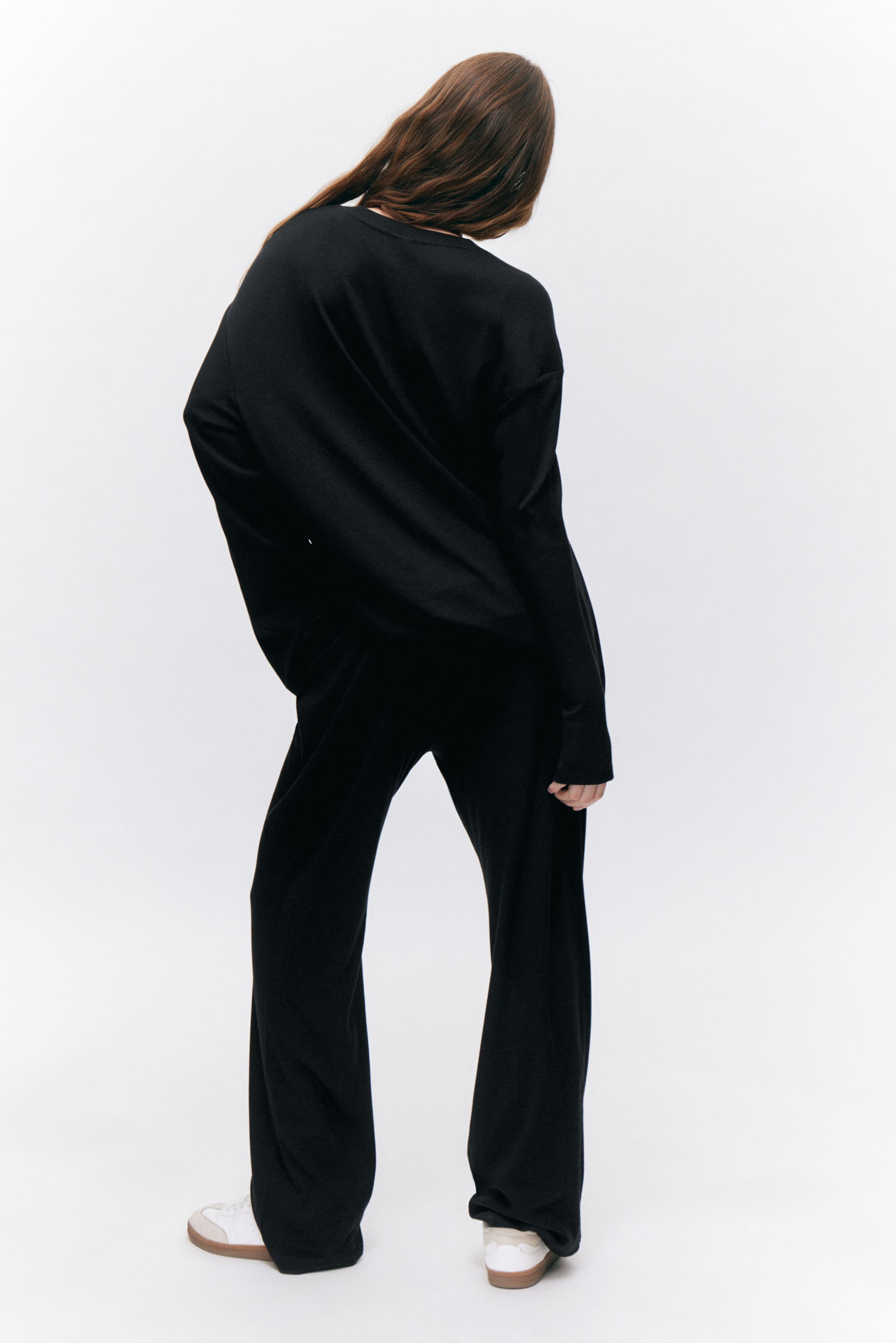 Black - Soft Oversized Long-Sleeved Top - 2