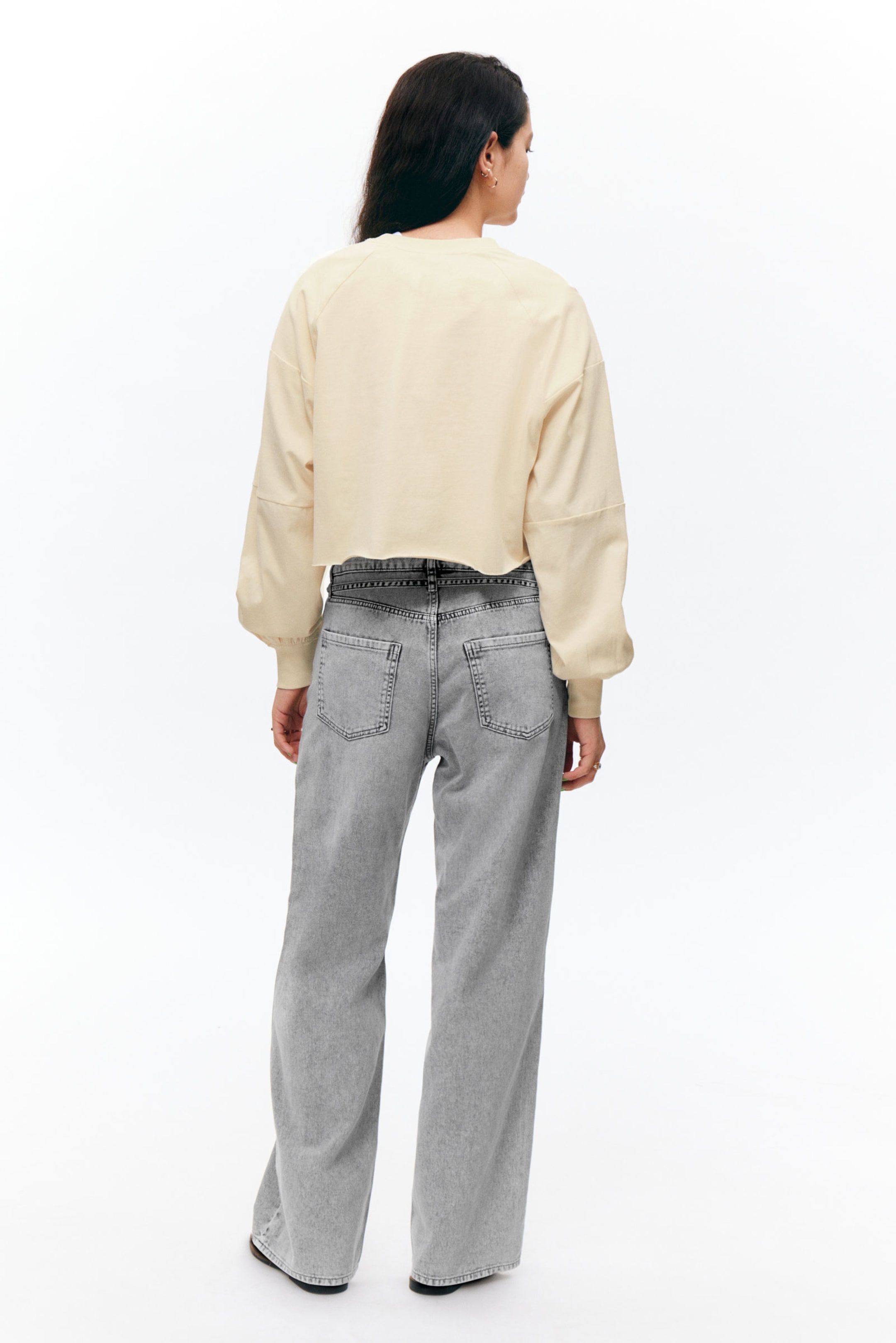 Light Beige - Cropped Long-Sleeved T-shirt - 2