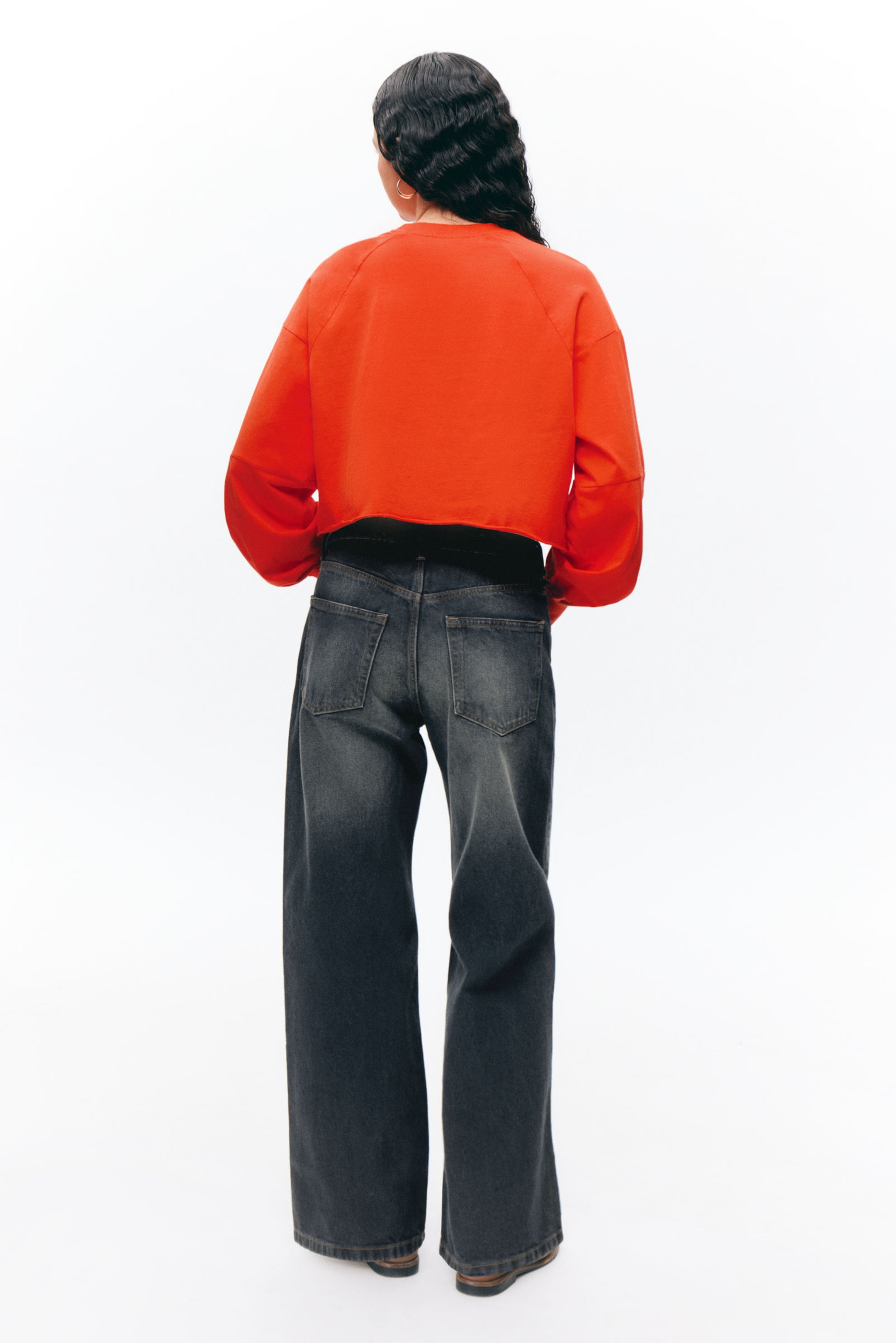 Bright Orange - 08 - Cropped Long-Sleeved T-shirt - 2