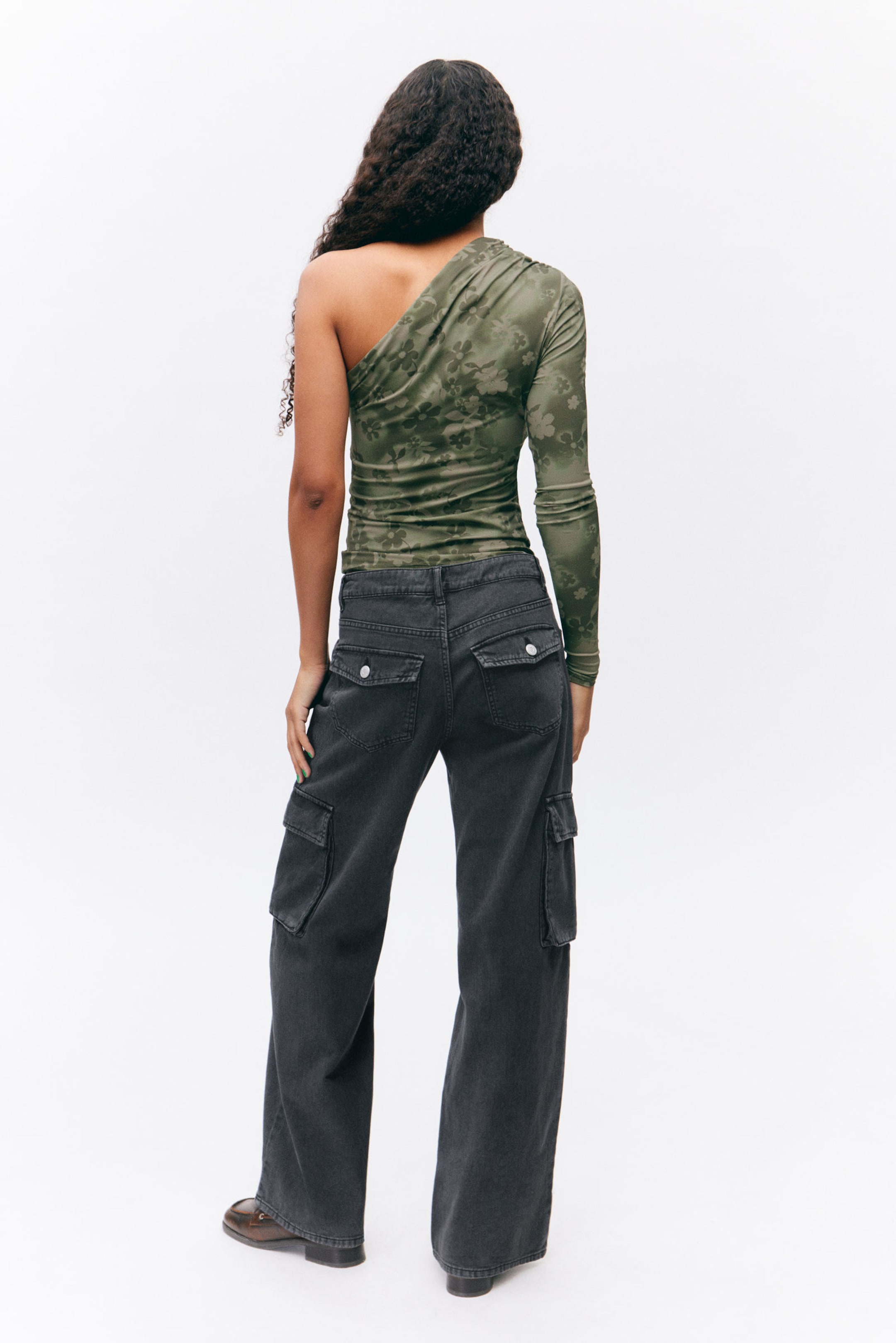 Washed Black - Loose Fit Low Waist Twill Cargo Trousers - 2