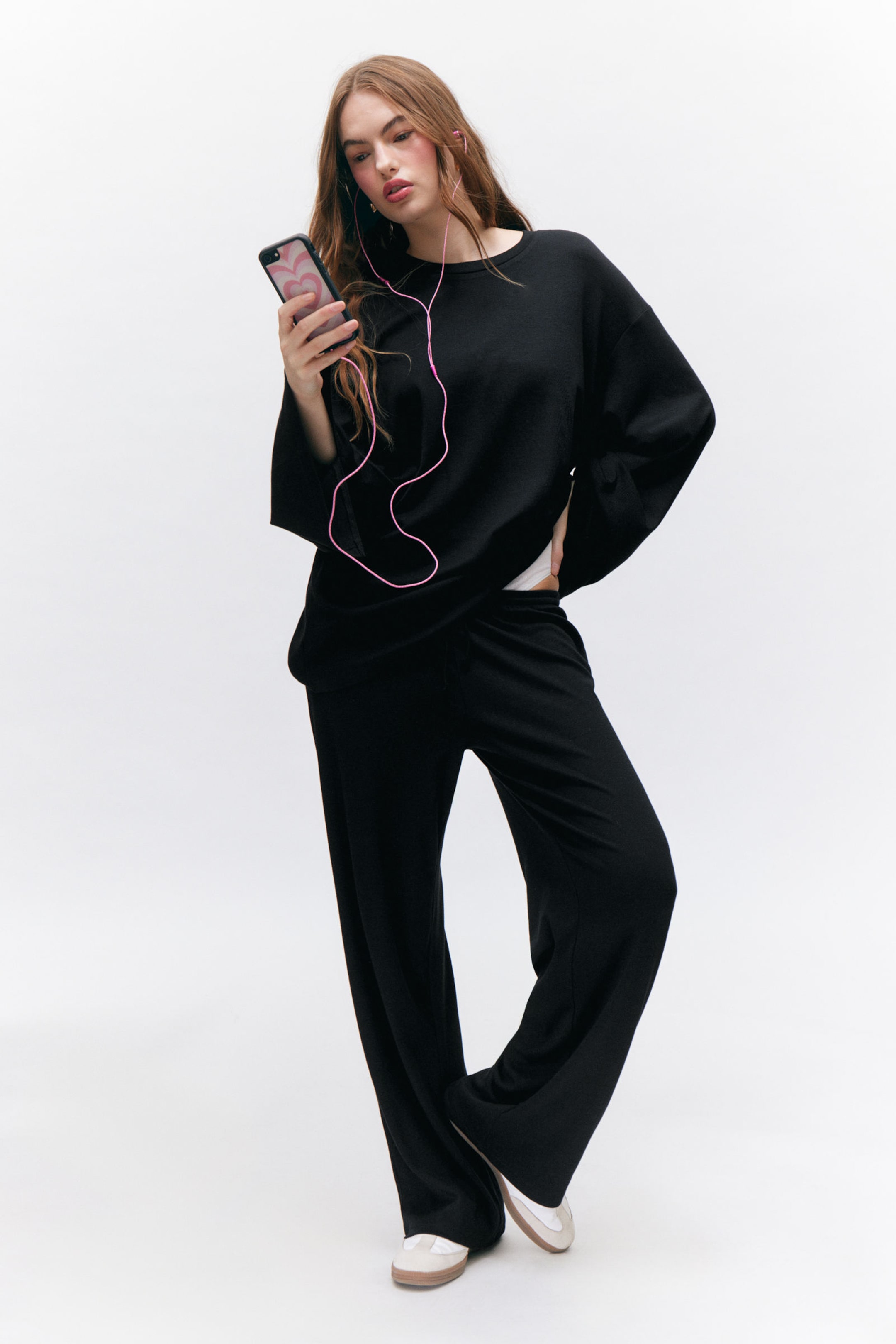 Black - Soft Oversized Long-Sleeved Top - 0
