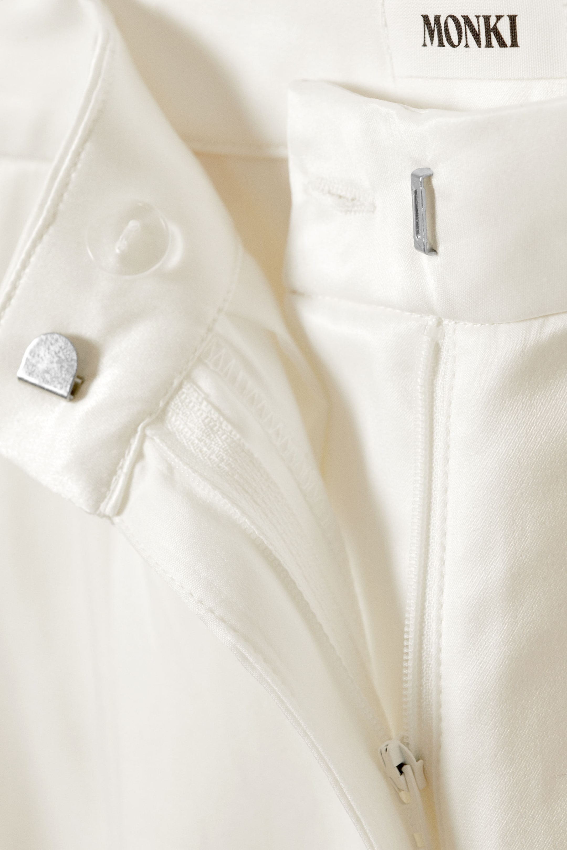 White Satin - Pleated High Waist Wide Leg Suiting Trousers - 4