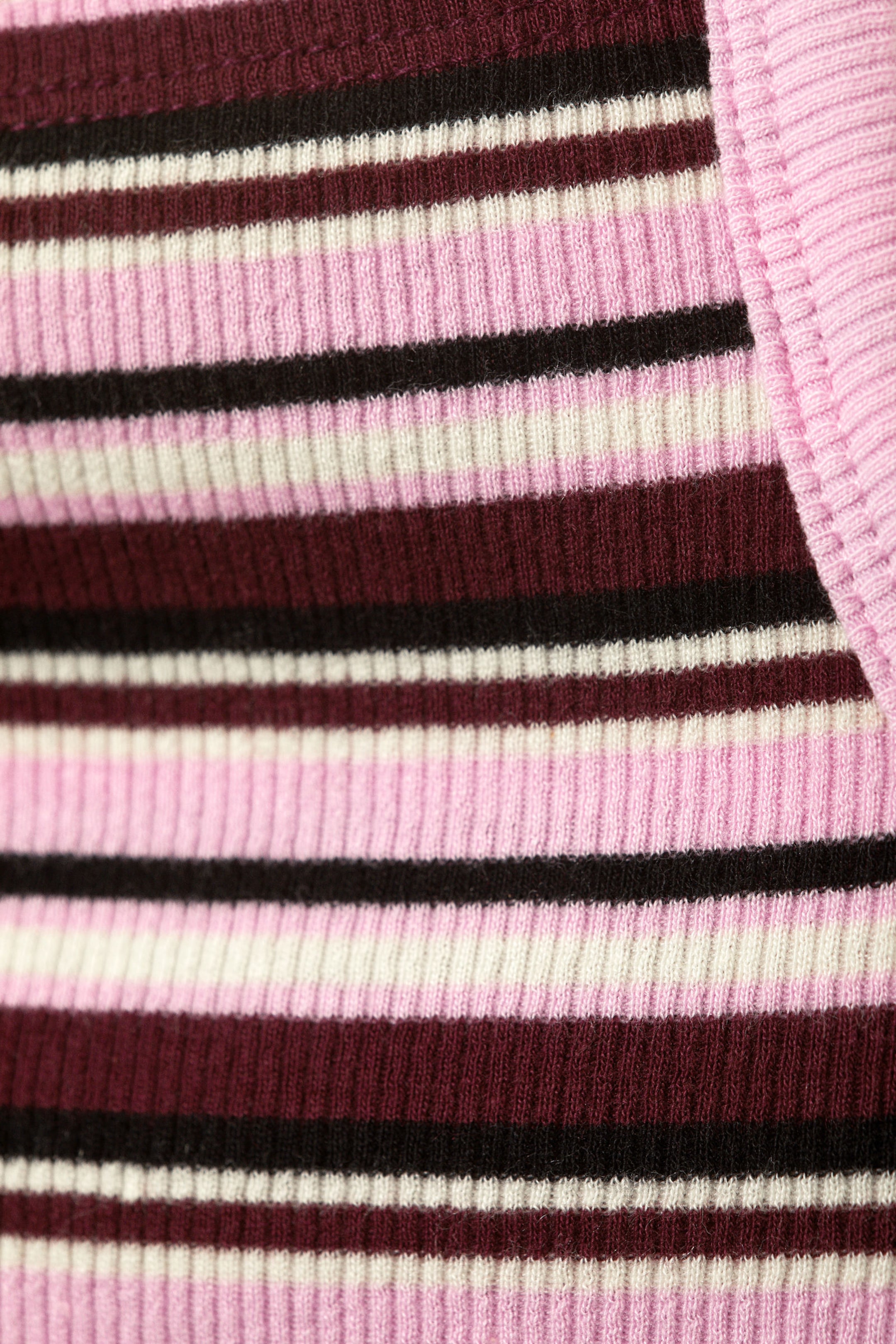 Dark Red Stripe - Cropped Ribbed Tank Top - 4