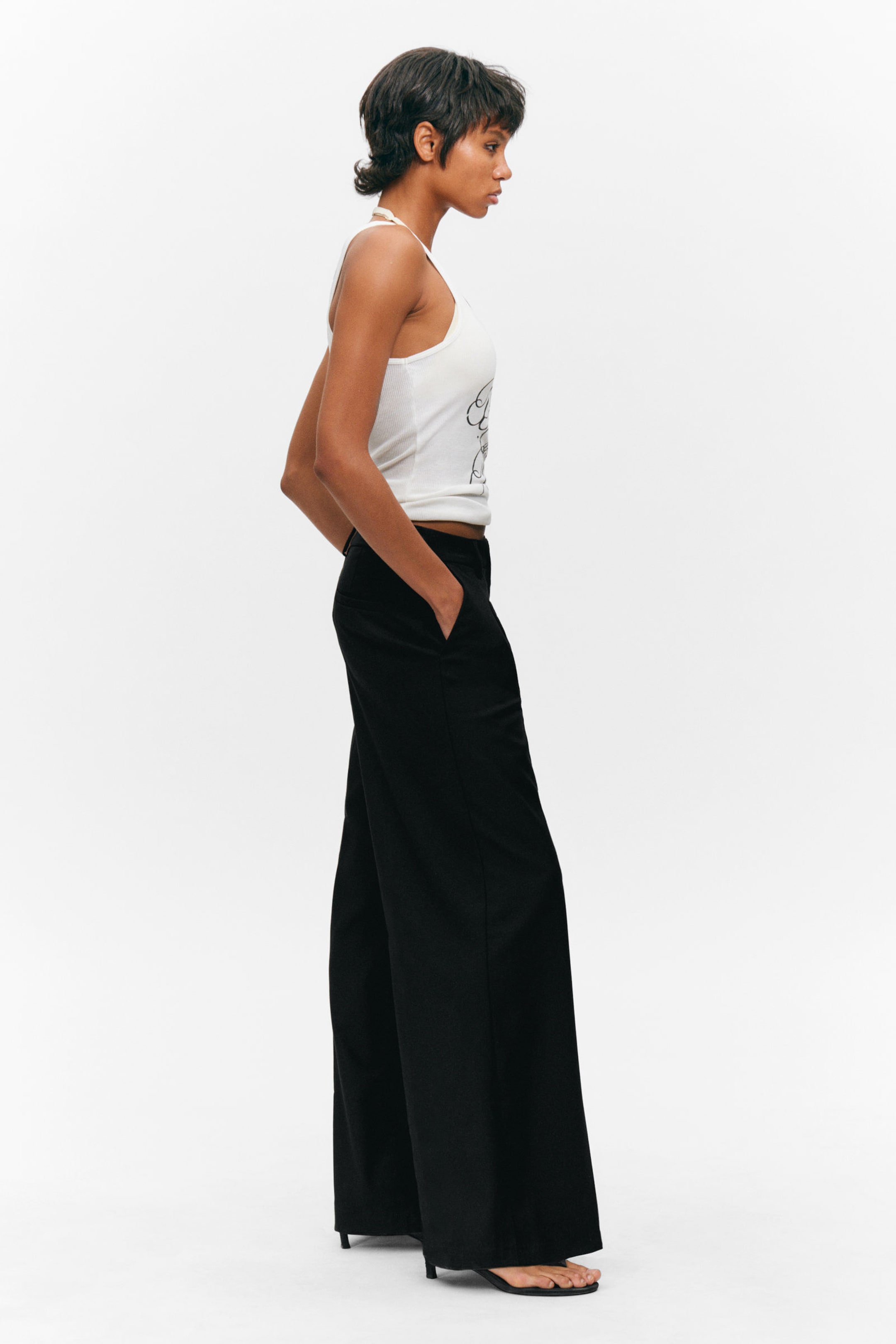 Black - Pleated High Waist Wide Leg Suiting Trousers - 2