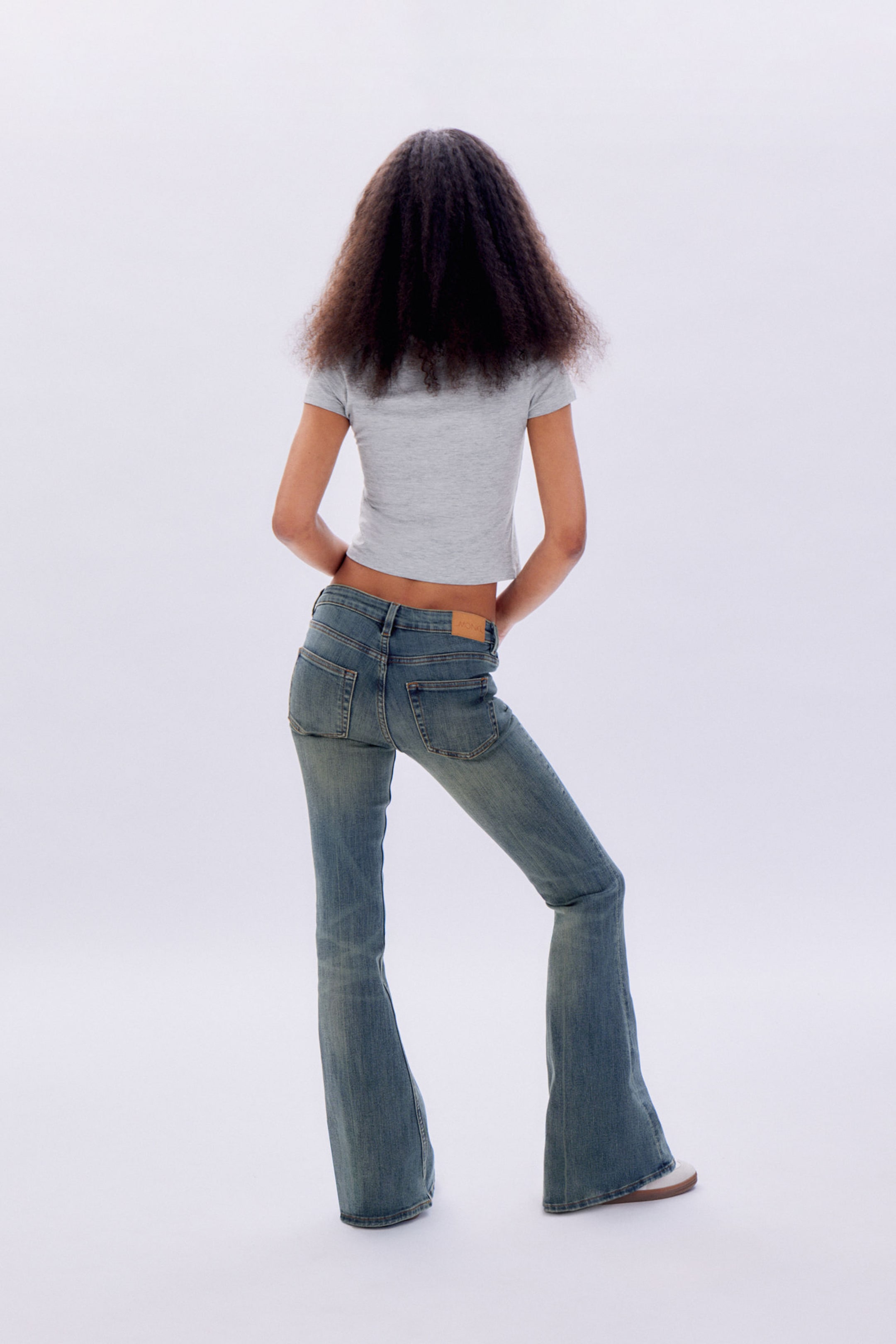 Nikki Blue - Katsumi Low Waist Flared Jeans - 5