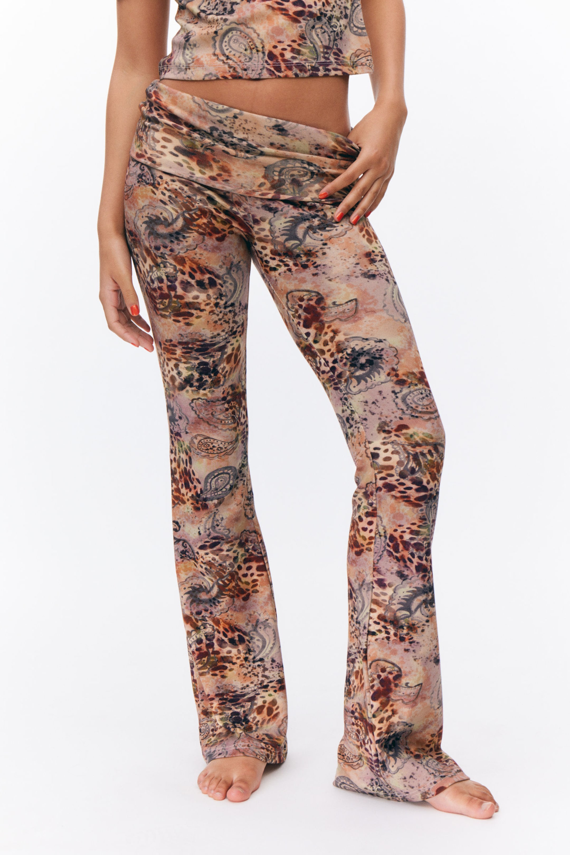 #C5B5B5 - Printed Low Waist Flared Pyjama Trousers - 2
