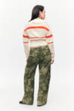 Khaki Green - Spray Flowers - Loose Fit Low Waist Twill Cargo Trousers - 3