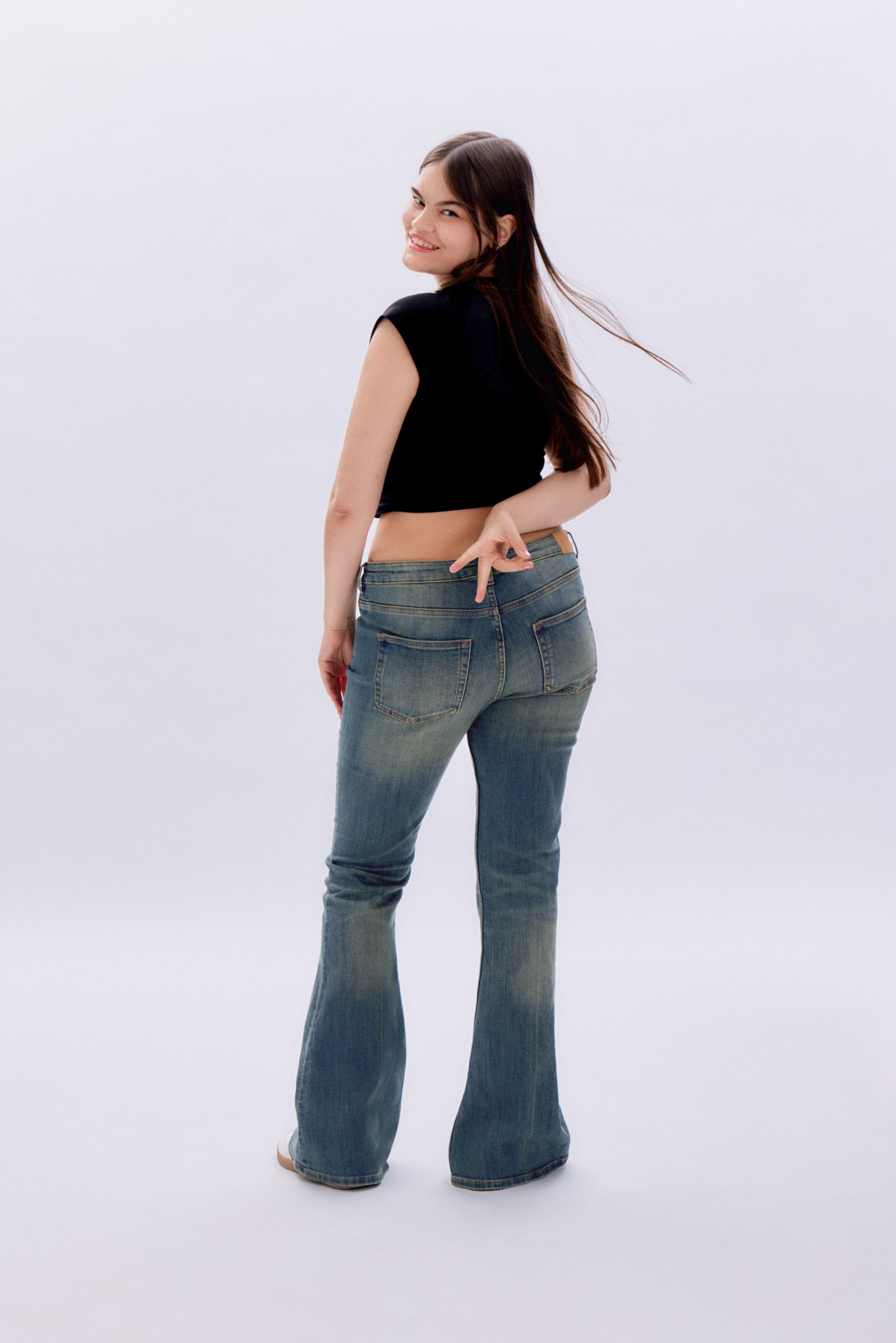 Nikki Blue - Katsumi Low Waist Flared Jeans - 6