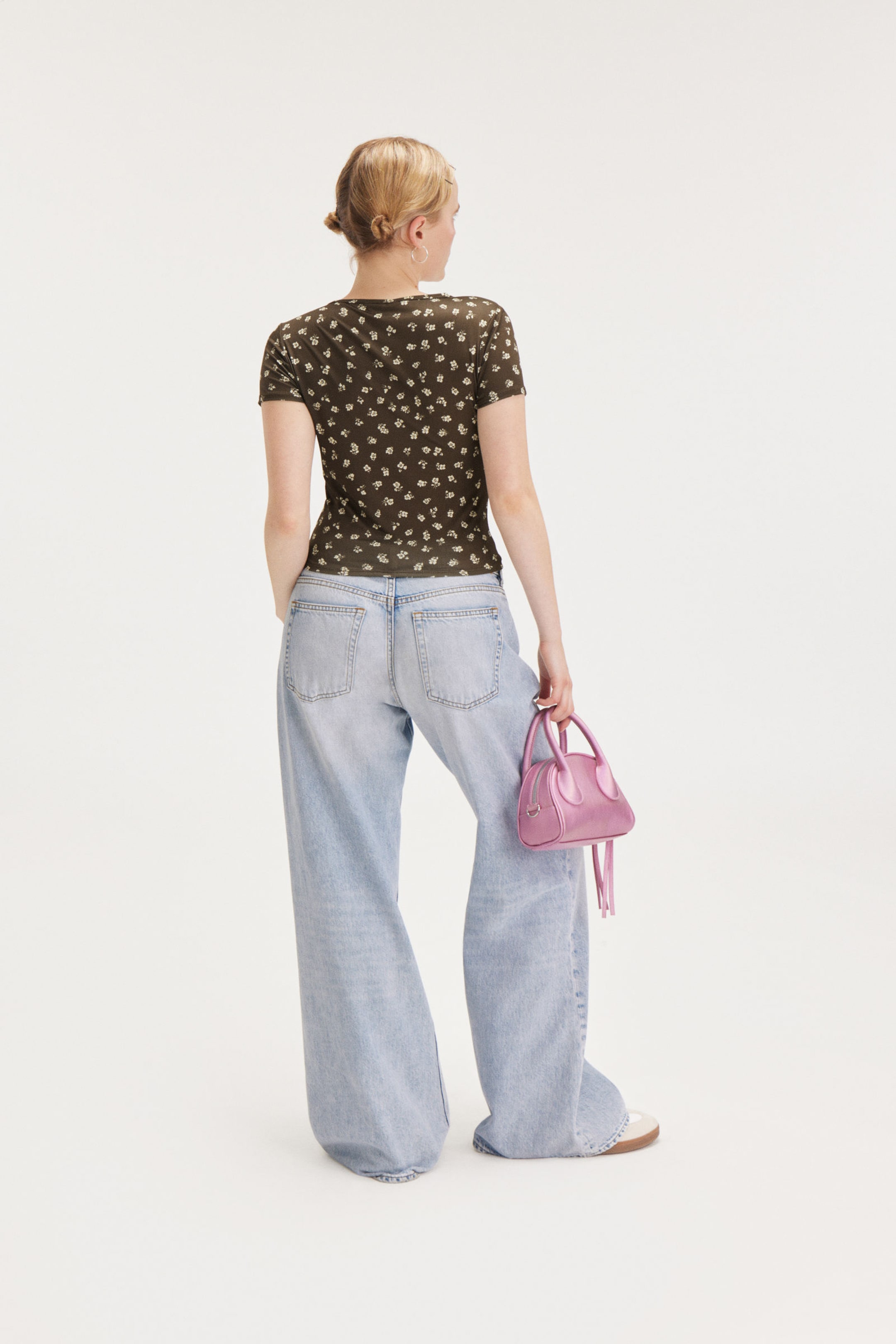 Brown - Floral - Cropped t-shirt - 2