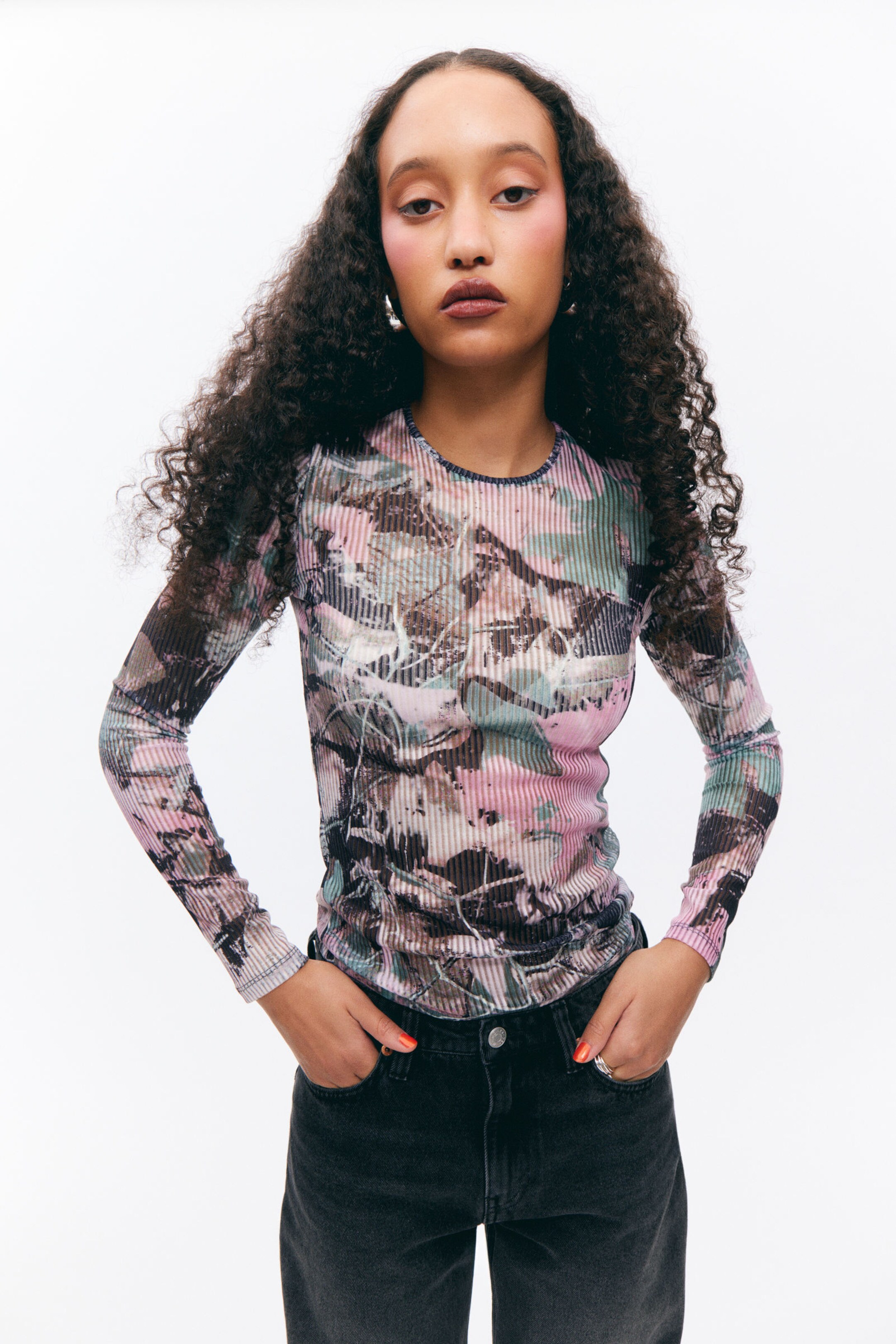#D6A2B2 - Long-Sleeved Printed Mesh Top - 1