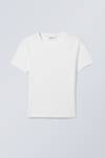 #FFFFFF - Schmal geschnittenes T-Shirt