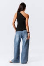 Black - Asymmetric One-Shoulder Fitted Top - 2