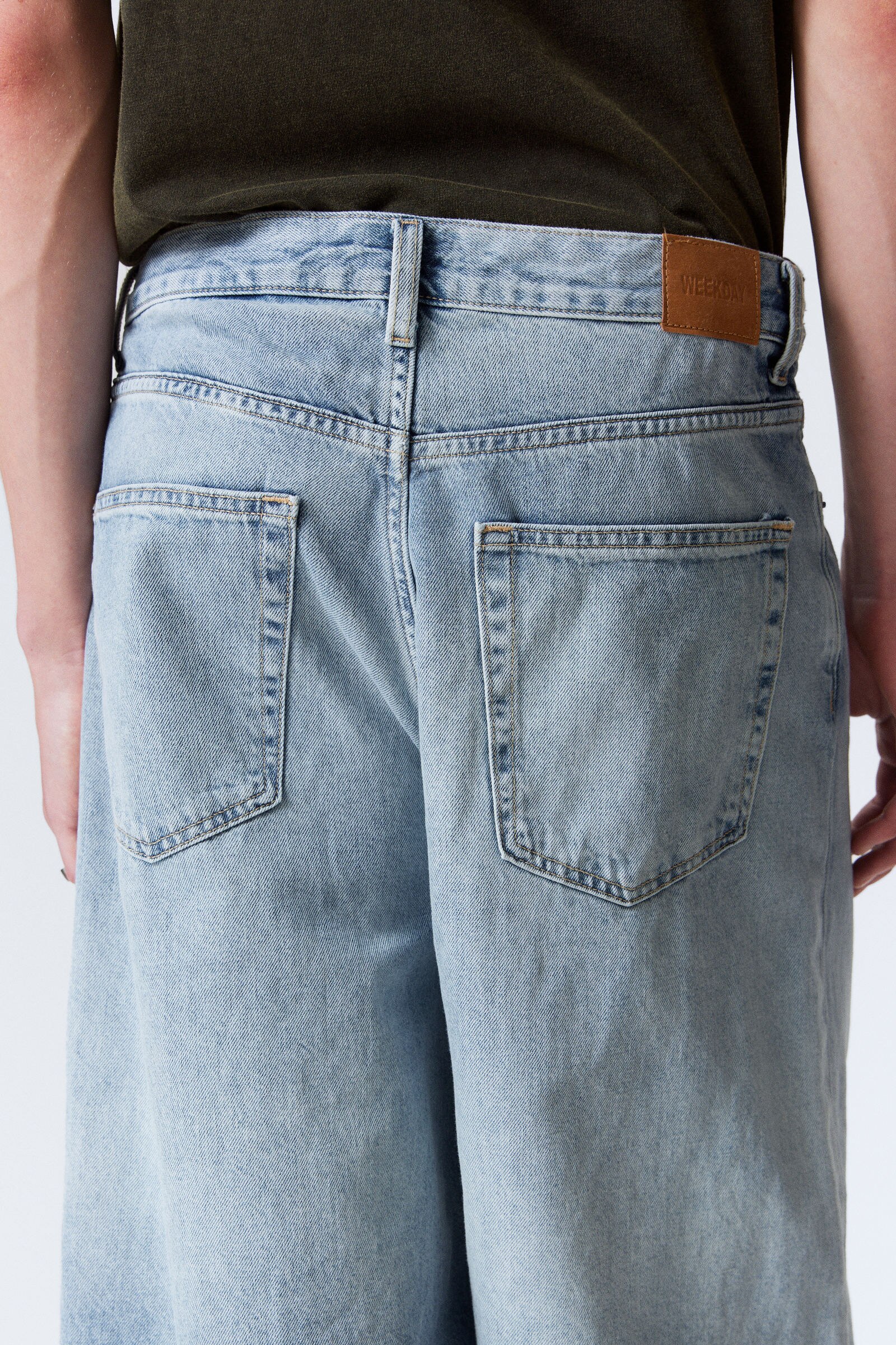 astro denim loose baggy shorts - Tide Blue | Weekday WW