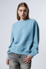 Washed Light Blue - Essence Standard Sweatshirt - 0