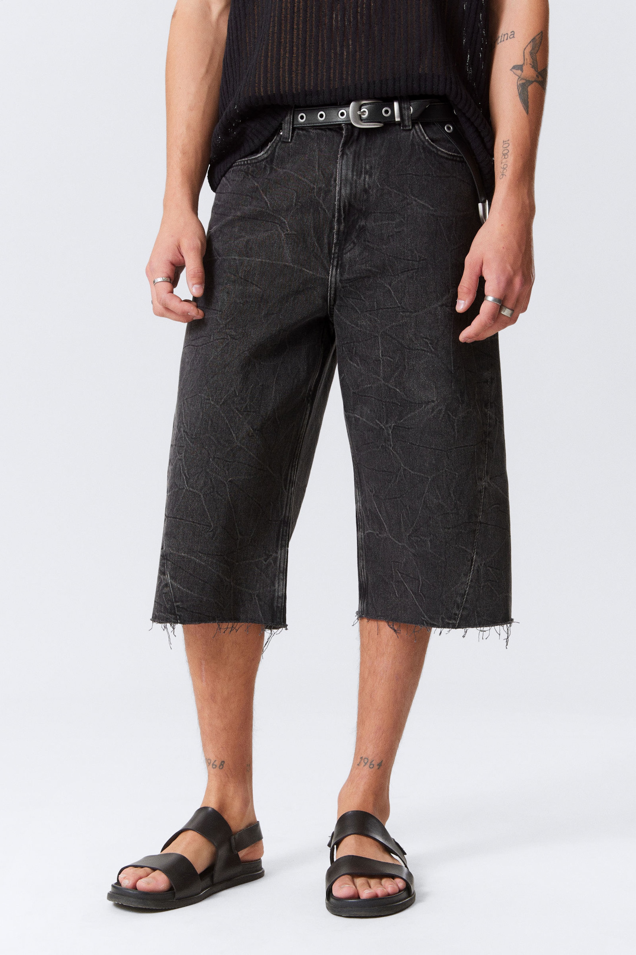 #2E2E30 - Galaxy Loose Twisted Denim Shorts - 2